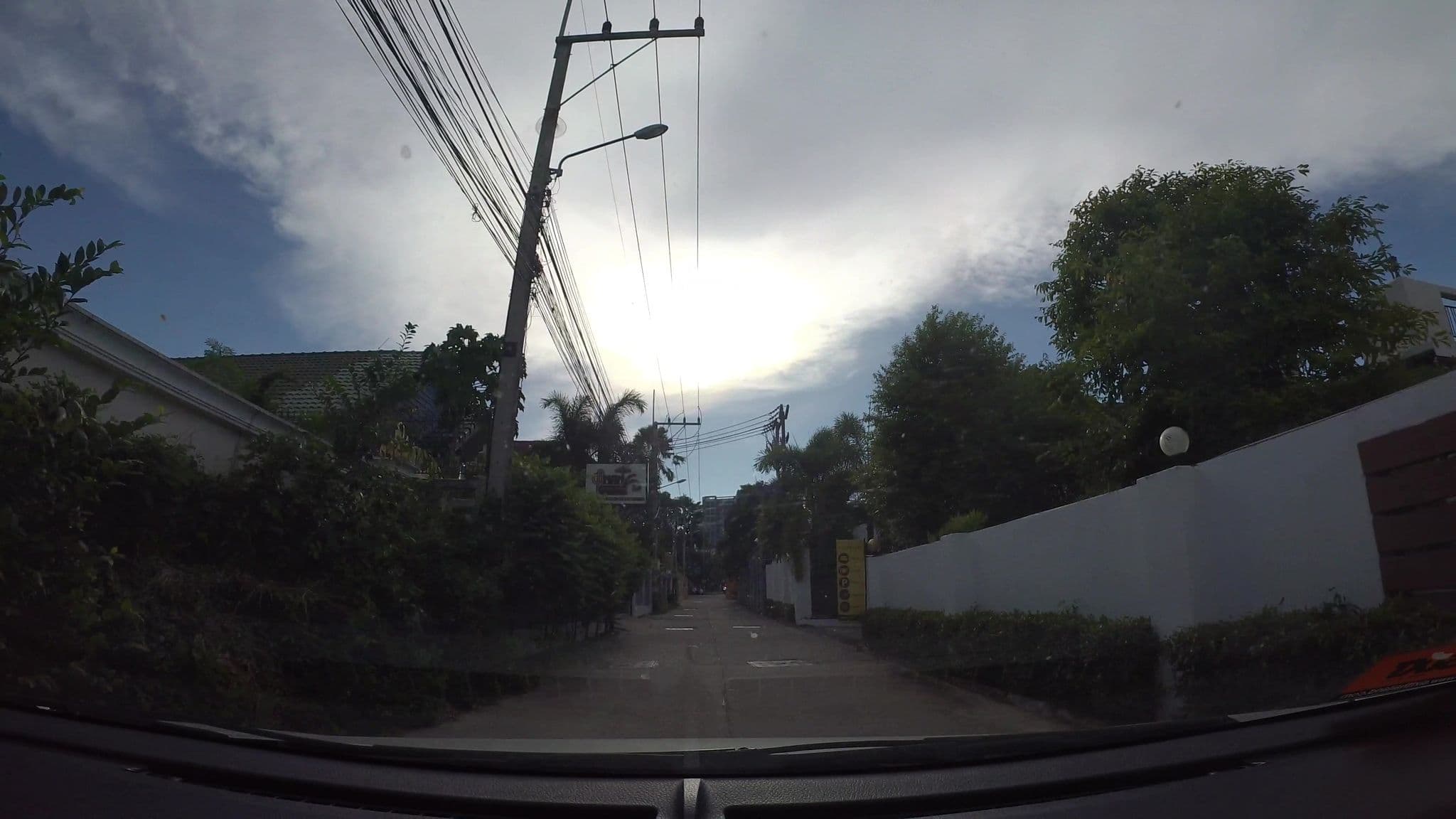 Street view near Anan Garden Resort, Pattaya — © kaart_3 (CC BY-SA · Mapillary)