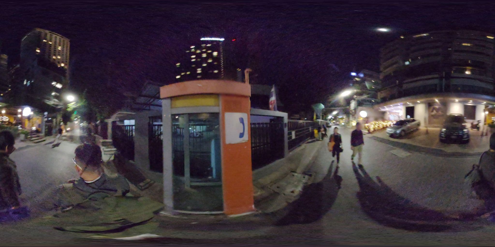 Street view near Mermaid Bangkok, Watthana