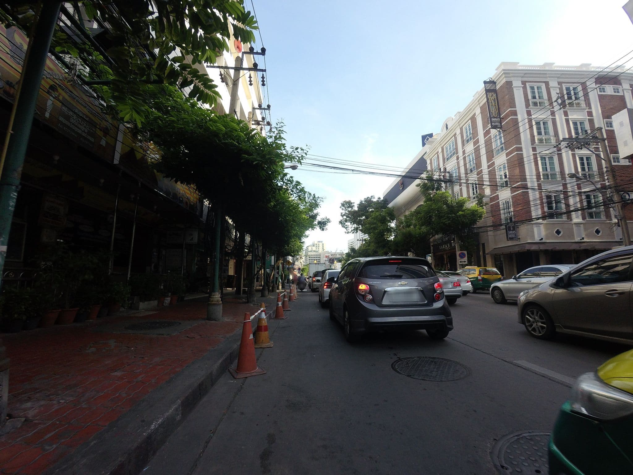 Street view near City Mansion, Makkasan — © mishari (CC BY-SA · Mapillary)