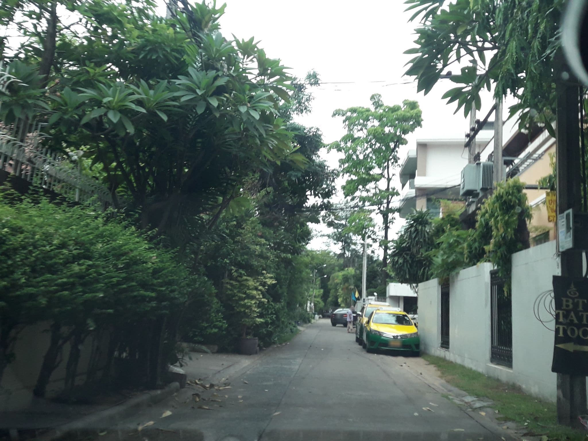 Street view near สวัสดี สุขุมวิทซอย 8, Makkasan