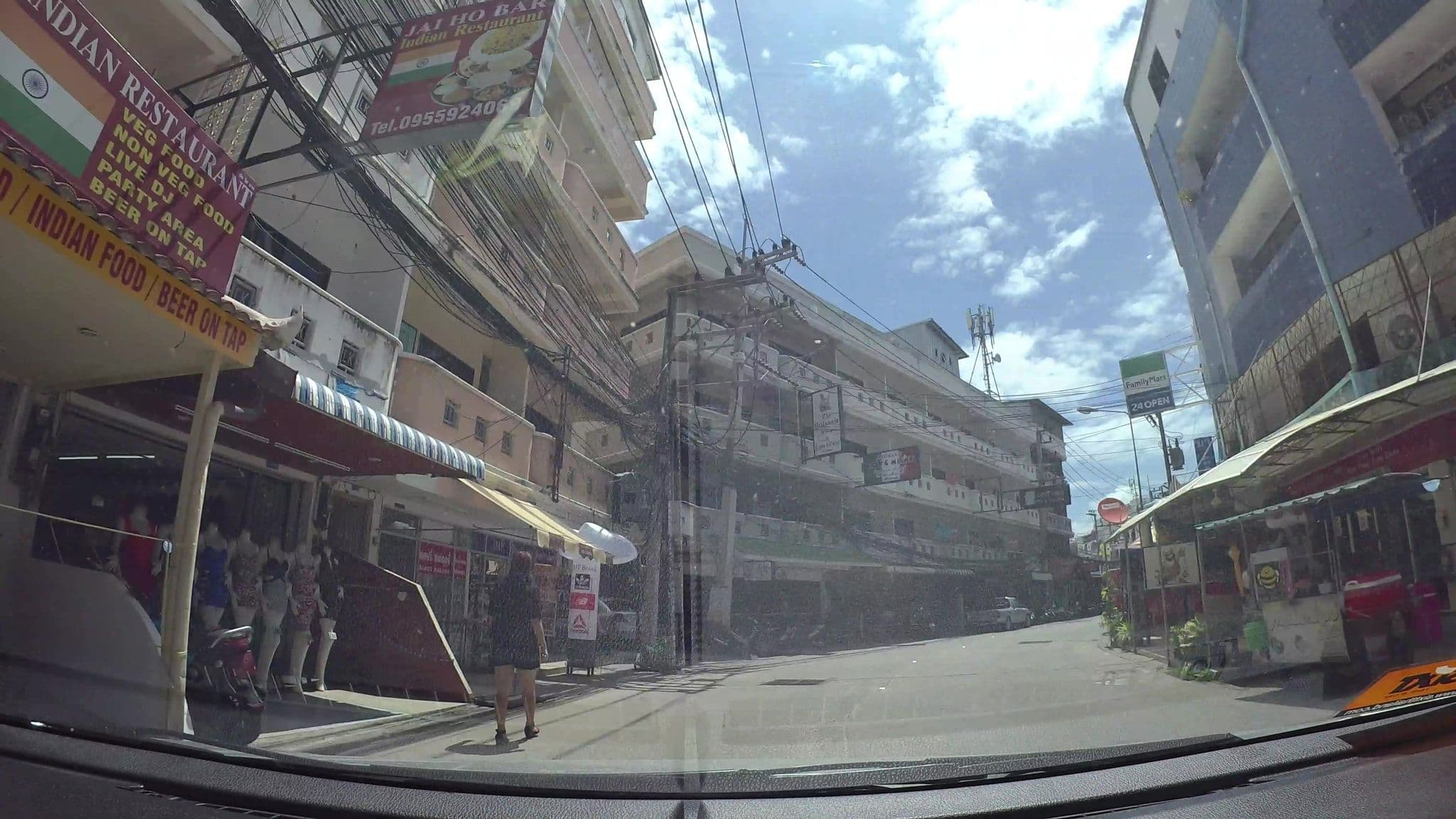 Street view near Superbed 'Otel, Pattaya