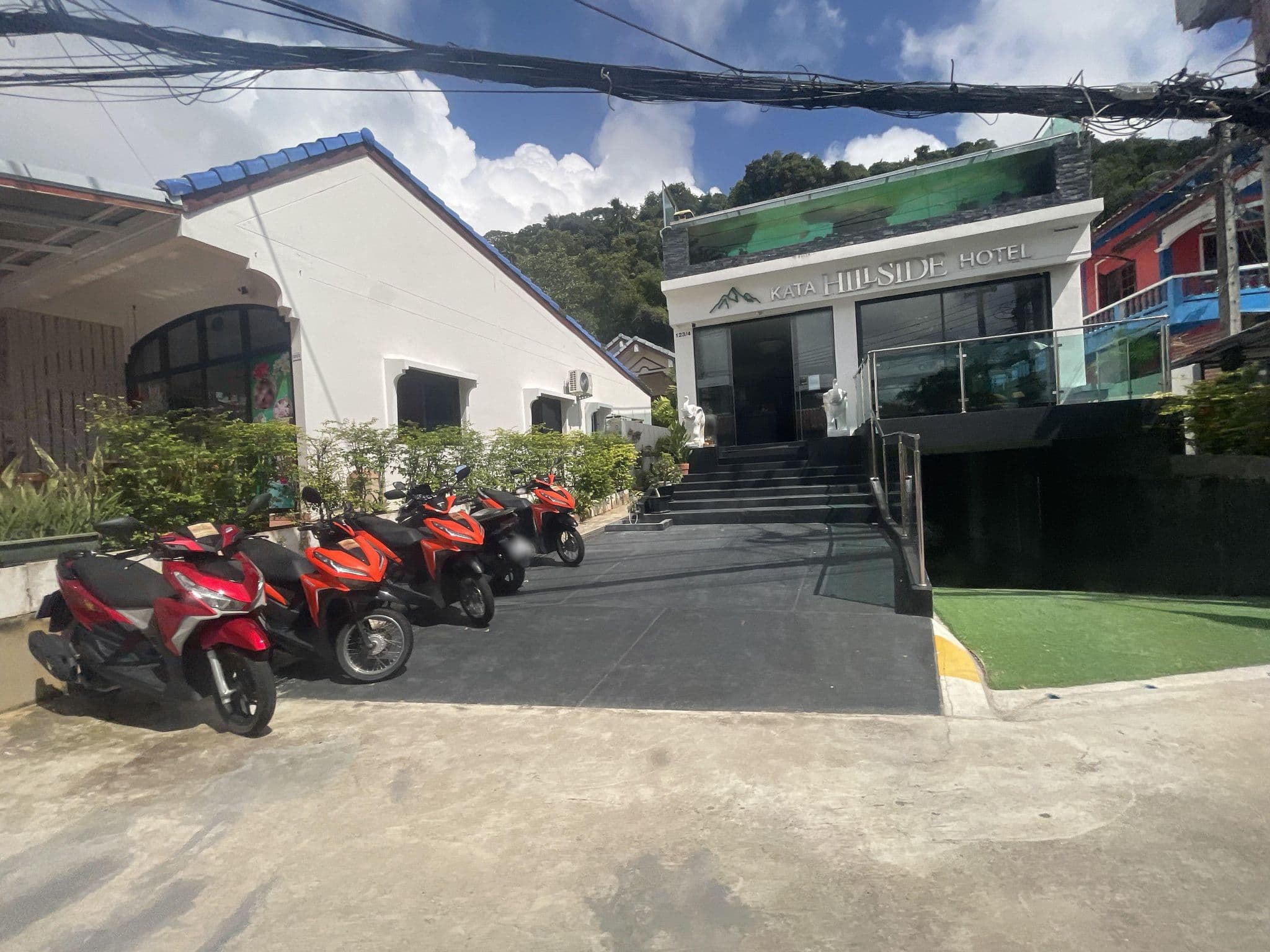 Street view near Kata hillside hotel, Ban Kata