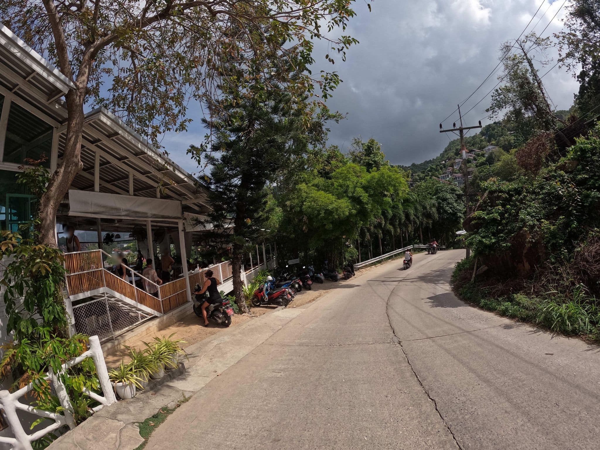 Street view near Sandy Bay Resort, Ko Pha Ngan