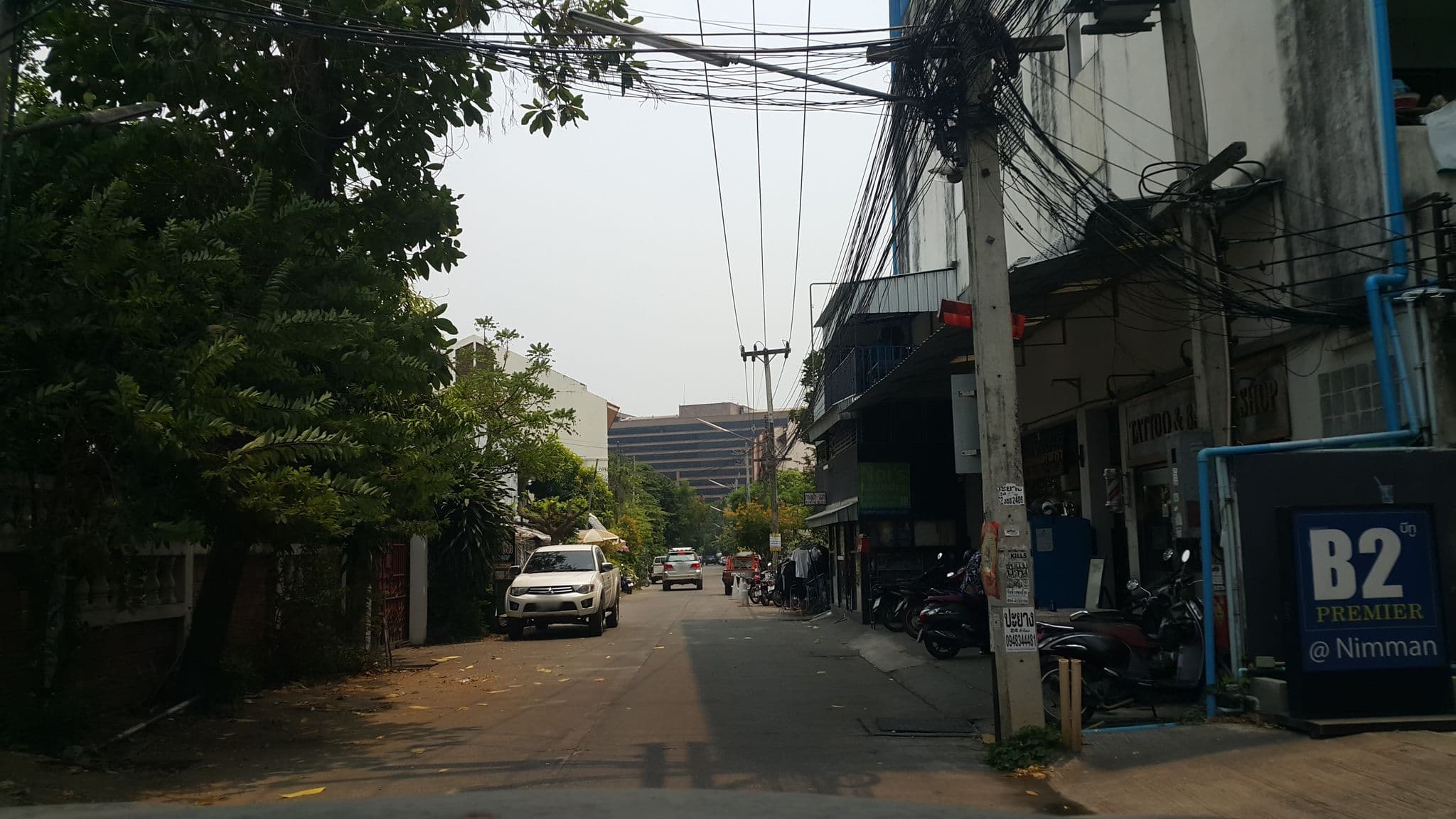 Street view near B2 Premier @Nimman, Chiang Mai — © jrcarlsen (CC BY-SA · Mapillary)