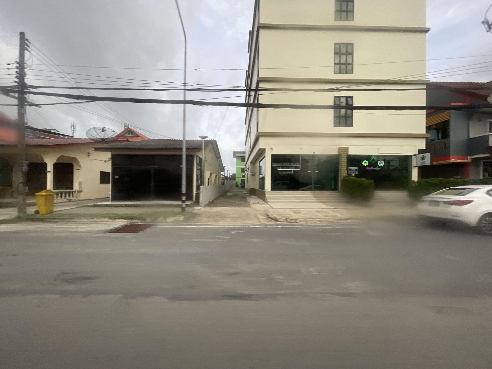 Street view near T.Y. Airport Inn, Ban Mai Khao