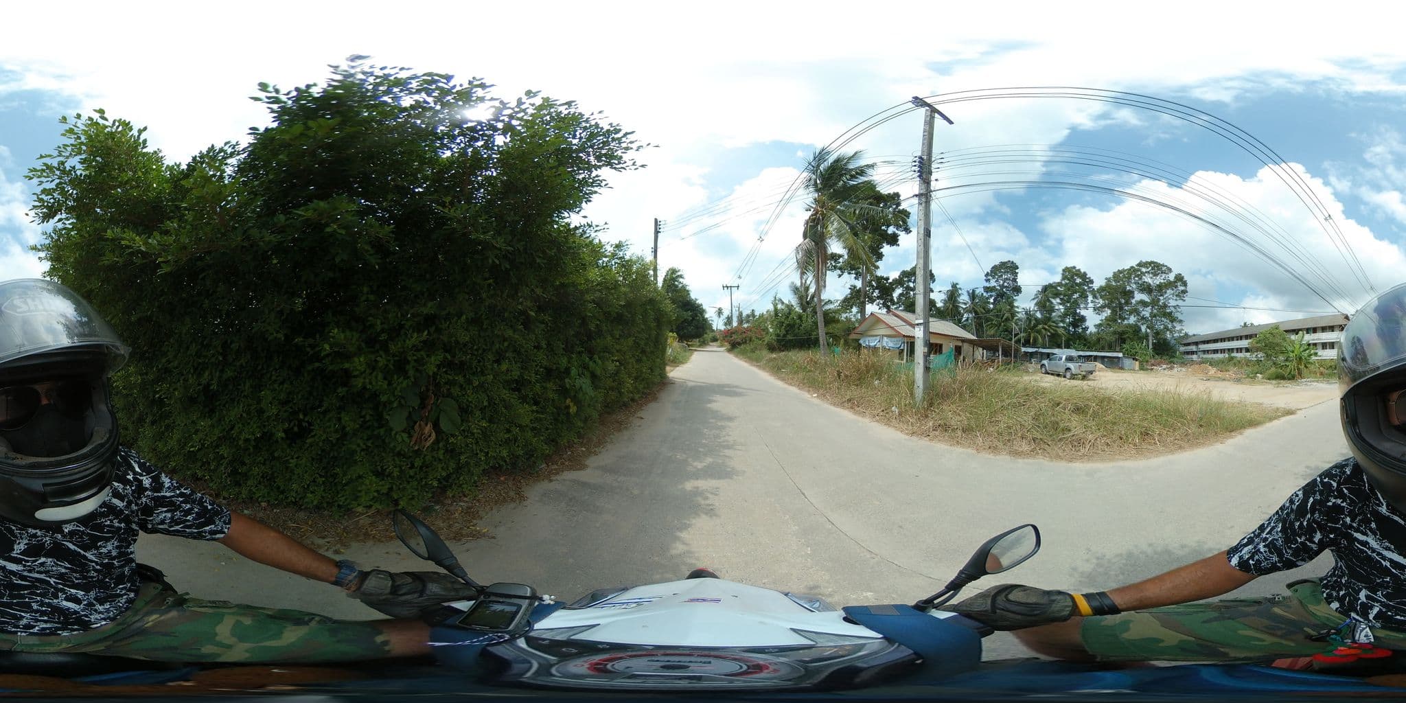 Street view near Peaceful Villas Amber, Ko Samui