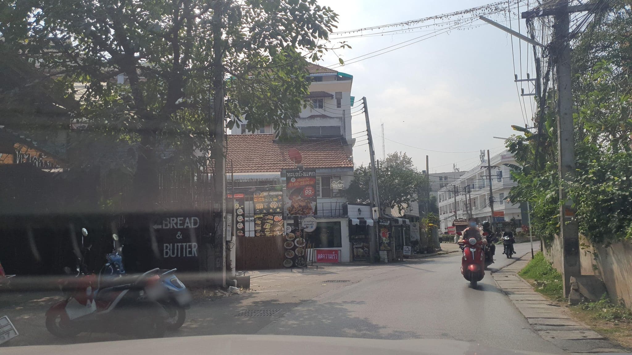 Street view near Sinthana Resort, Chiang Mai