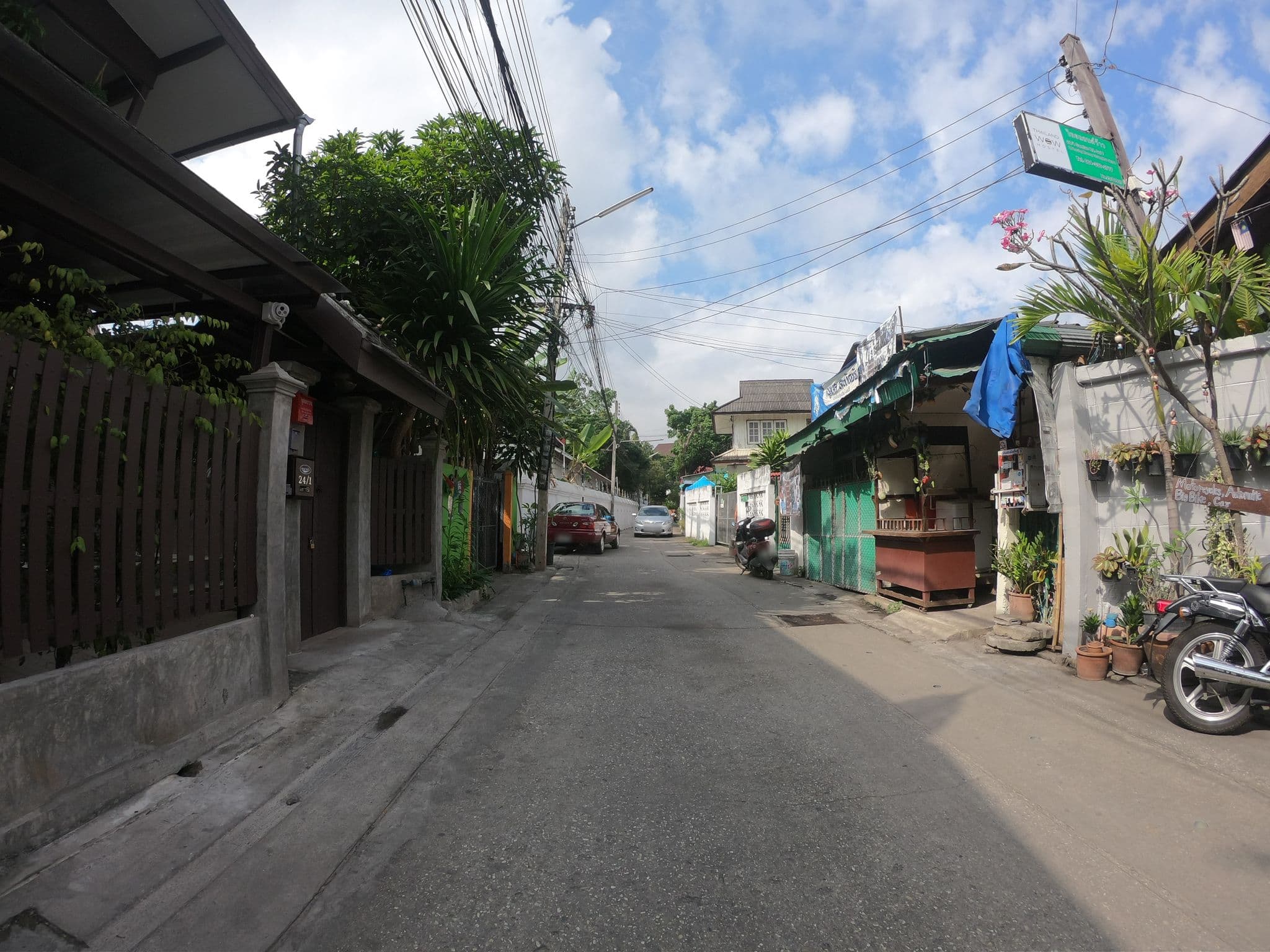 Street view near Thailand Wow, Chiang Mai — © chanuwath_grab (CC BY-SA · Mapillary)