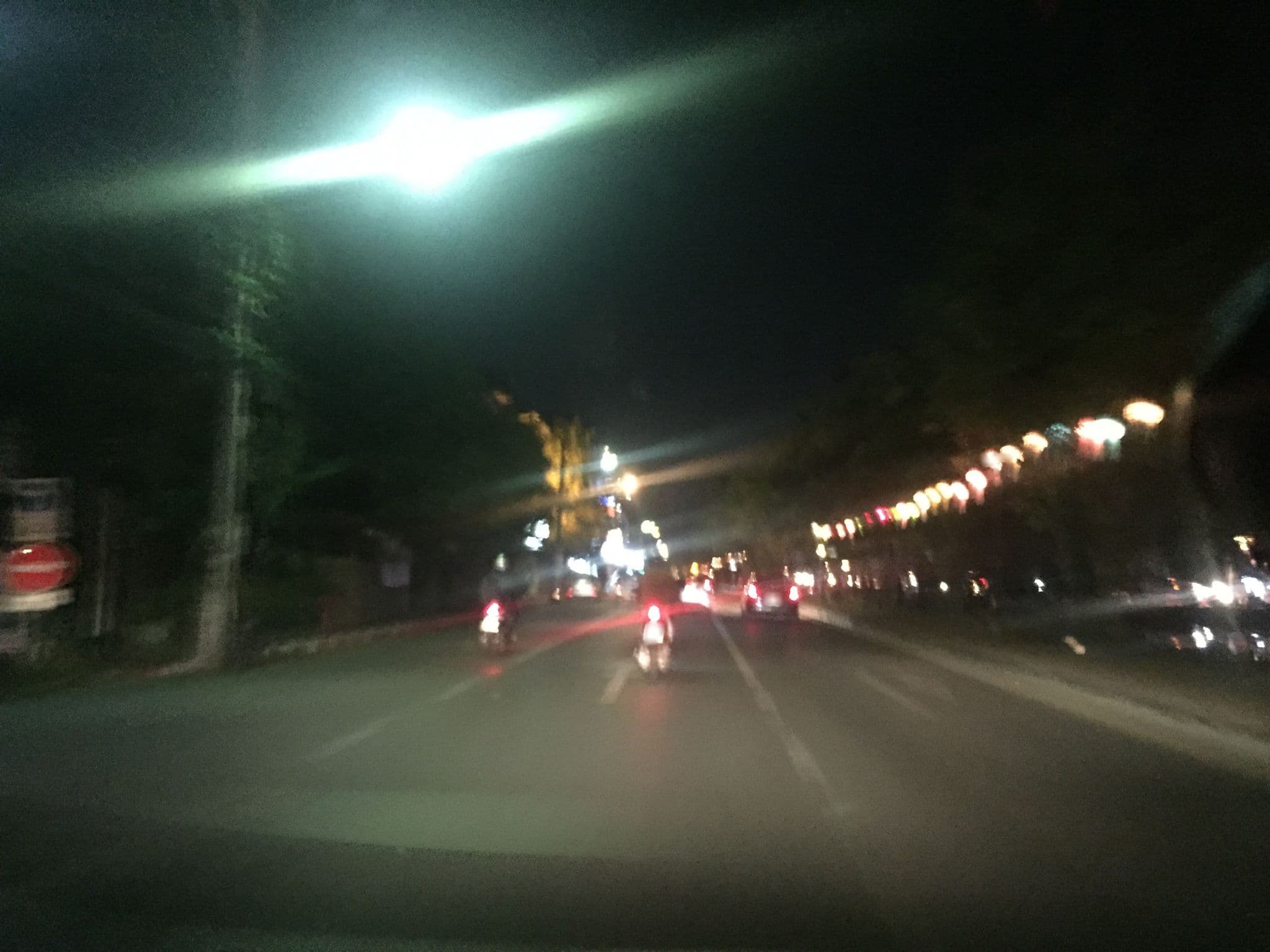 Street view near White Chalet, Chiang Mai — © kyoko (CC BY-SA · Mapillary)