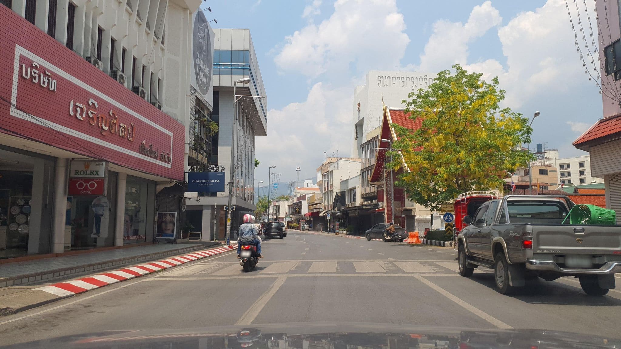 Street view near Tapae Inn, Chiang Mai