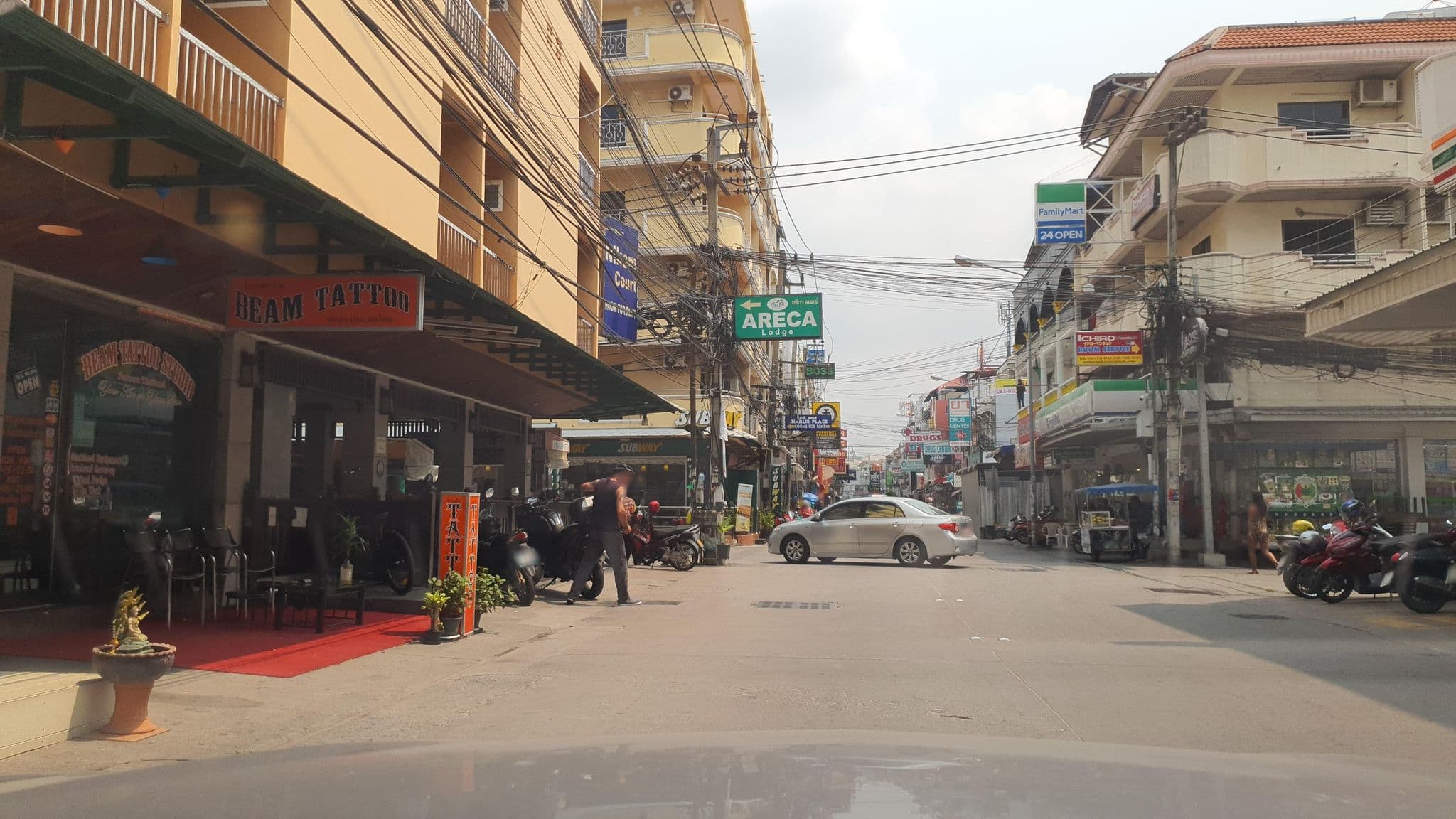 Street view near Boutique Apartment, Pattaya