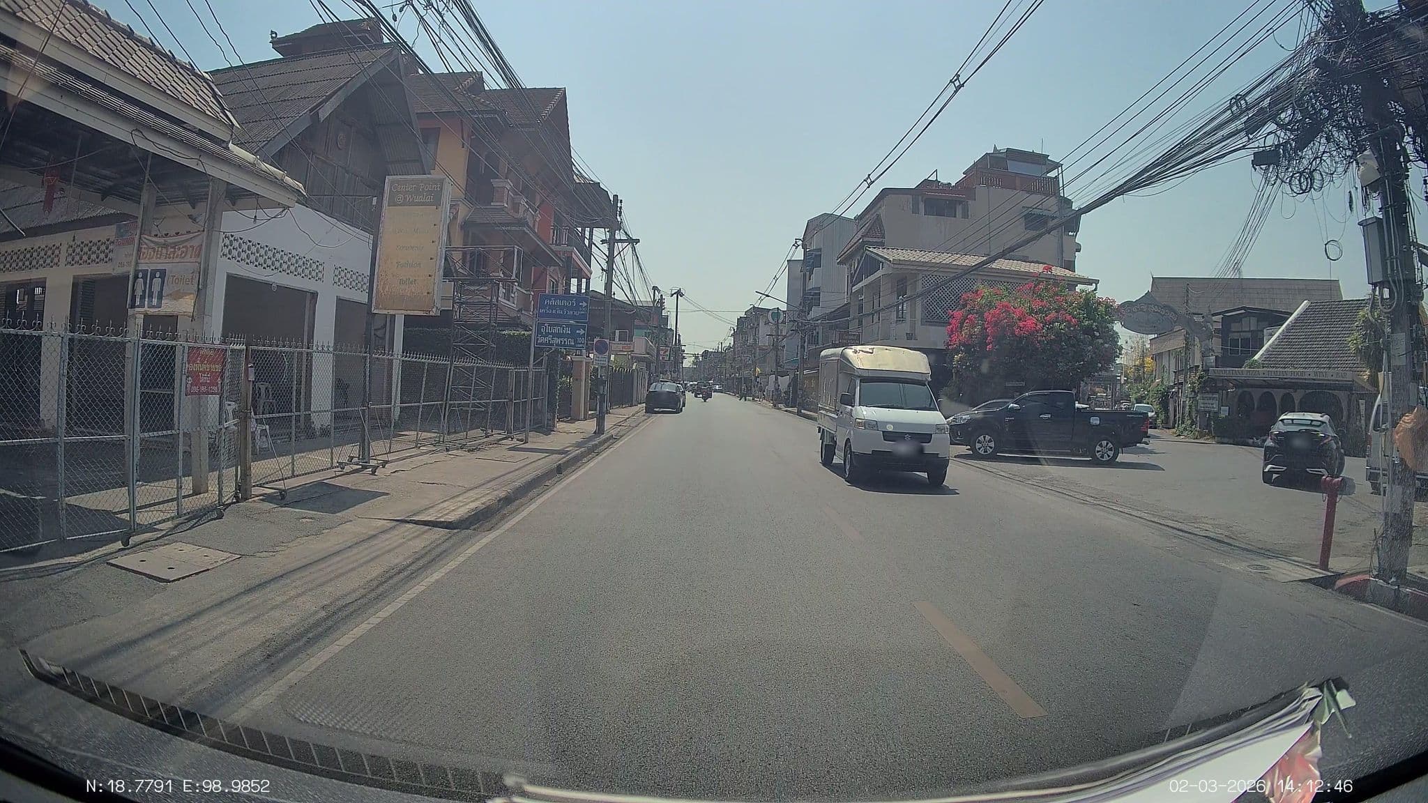 Street view near Casa VESPA at WUA LAI Boutique, Chiang Mai