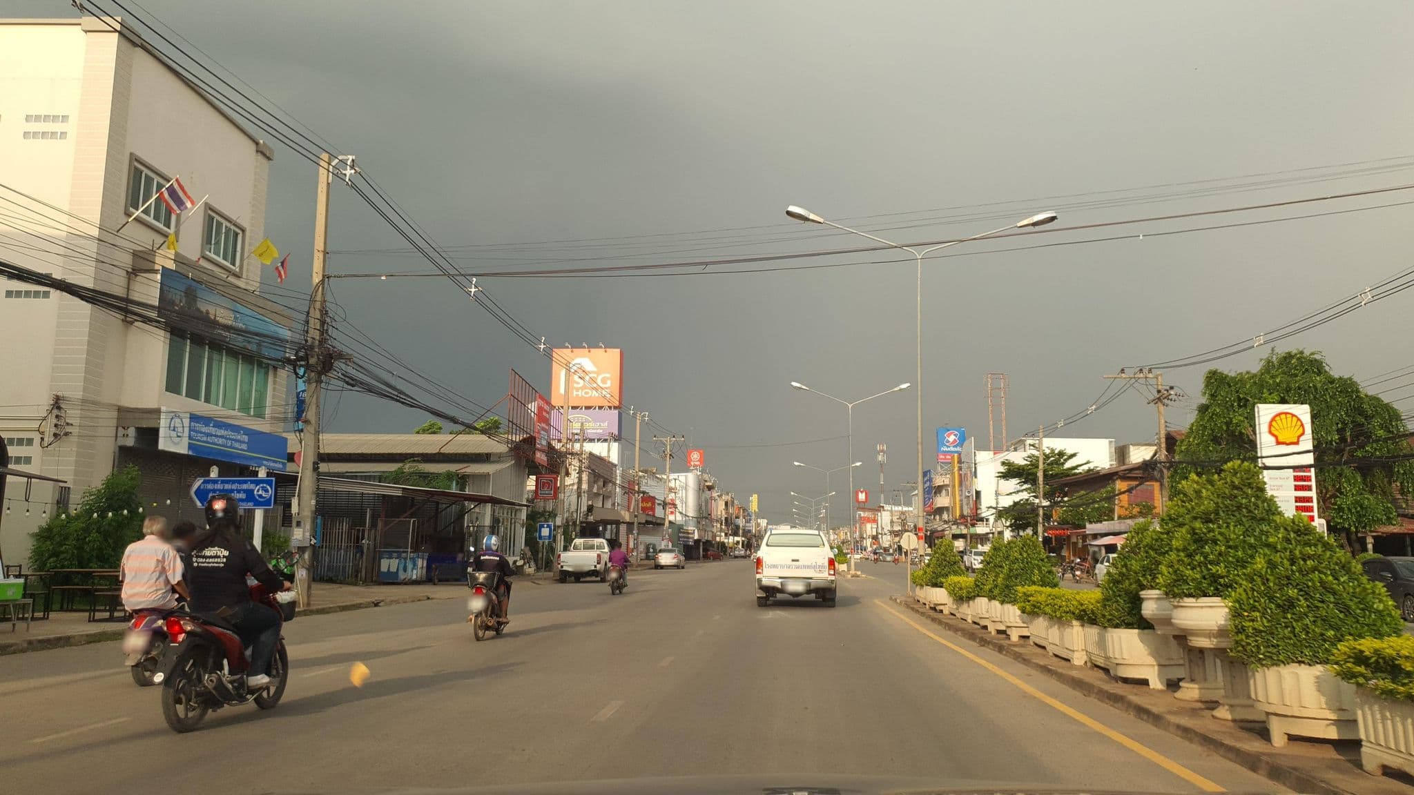 Street view near EZ House & Café, Sukhothai — © jrcarlsen (CC BY-SA · Mapillary)