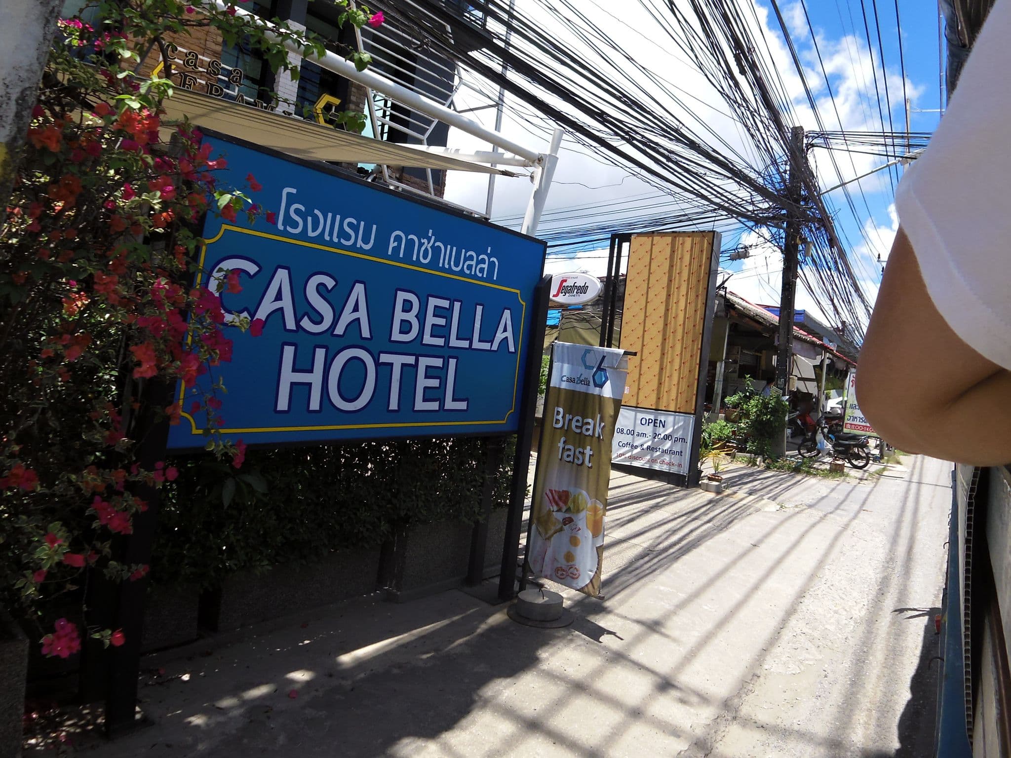 Street view near Casa bella, Ban Chalong — © skillsy (CC BY-SA · Mapillary)