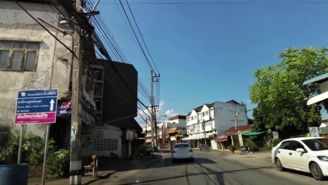 Street view near Taris Art, Phrae — © toffy (CC BY-SA · Mapillary)