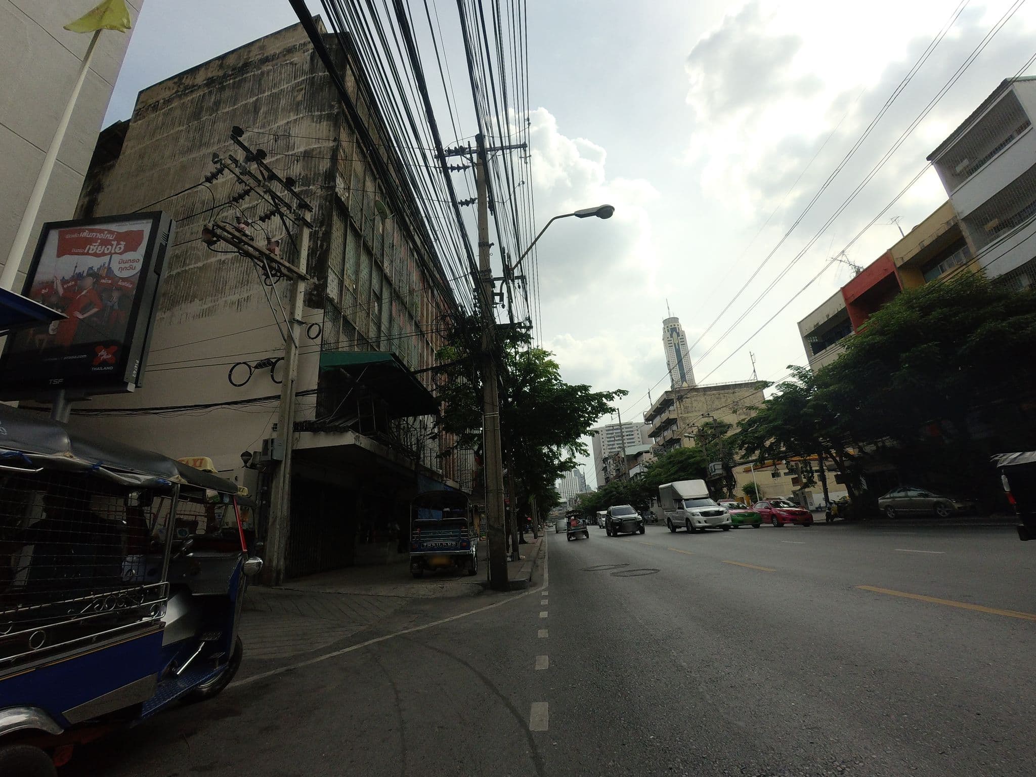 Street view near Season Siam, Makkasan