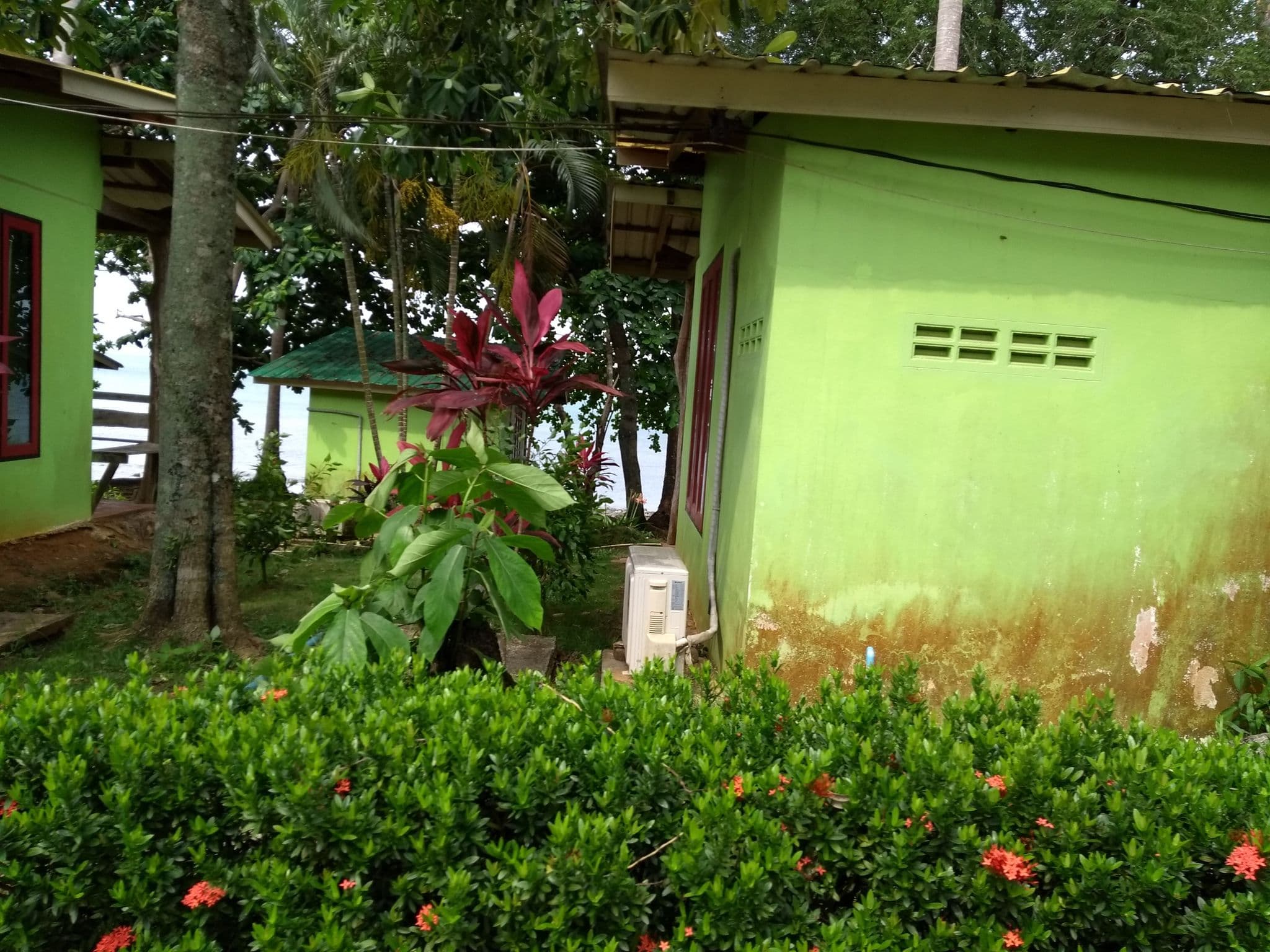 Street view near Sunset Hut, Ko Chang