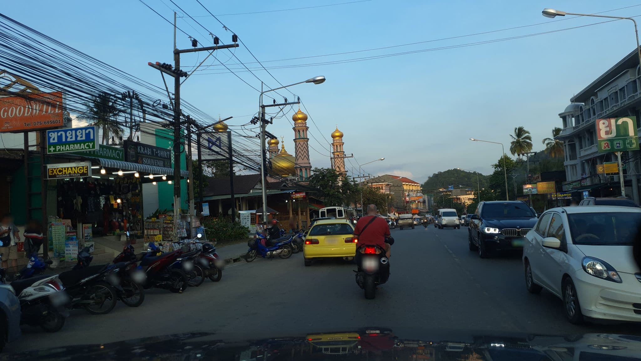 Street view near Vacay, Ban Ao Nang