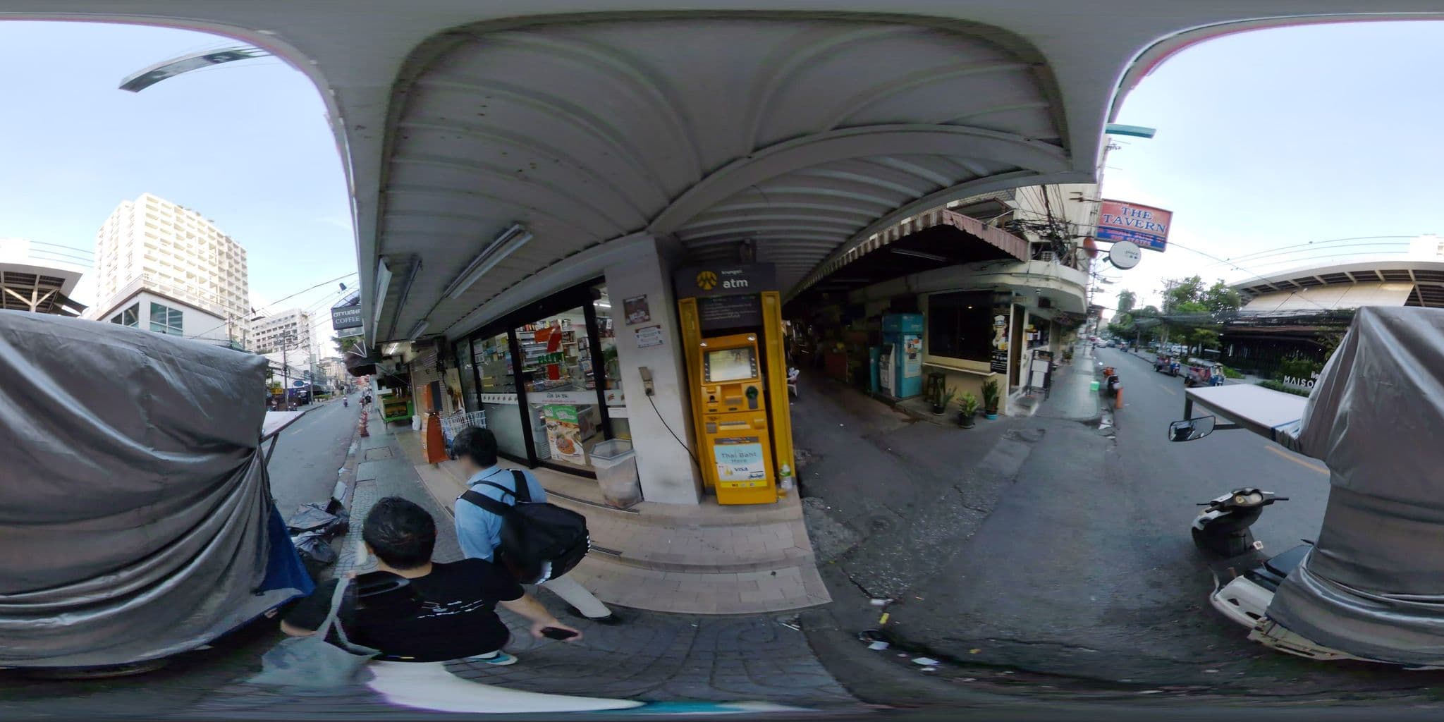 Street view near DI Place, Makkasan — © mapconcierge (CC BY-SA · Mapillary)