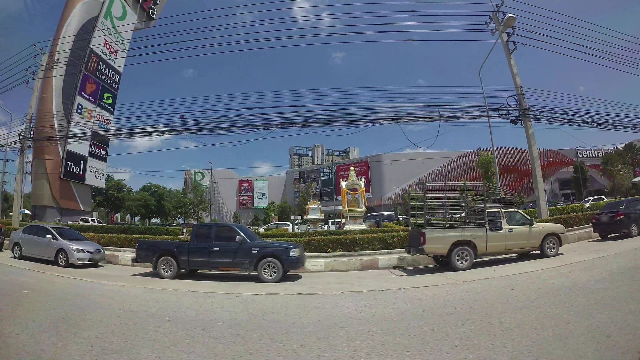 Street view near Hilton Garden Inn Rayong, Rayong — © taylorsmock (CC BY-SA · Mapillary)
