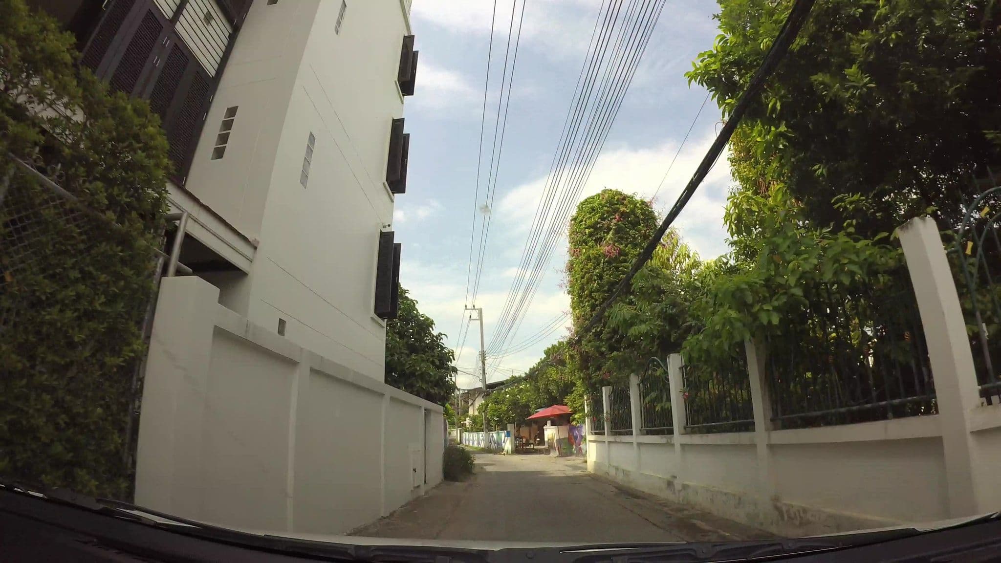 Street view near bann ploy-inn, Chiang Mai — © kaart_3 (CC BY-SA · Mapillary)