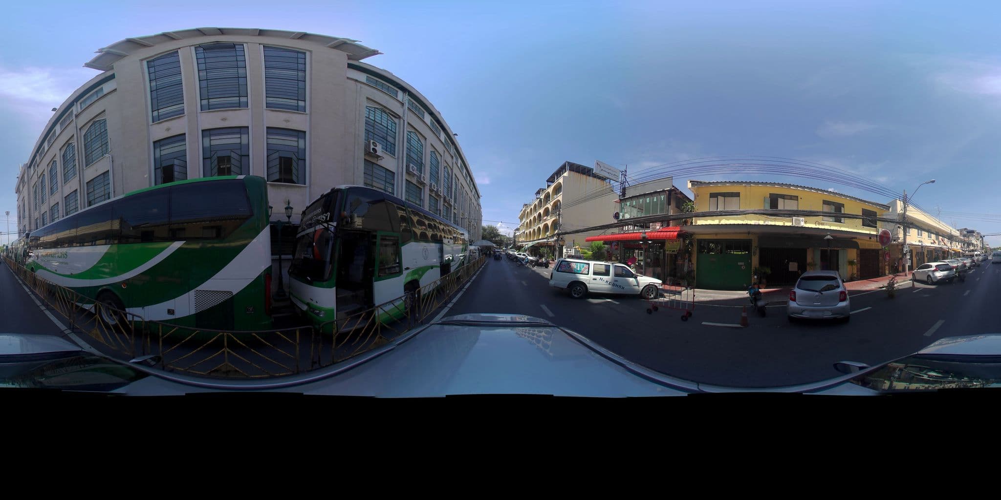 Street view near Excel Hotel Bangkok, Bangkok — © P05466 (CC BY-SA · Mapillary)