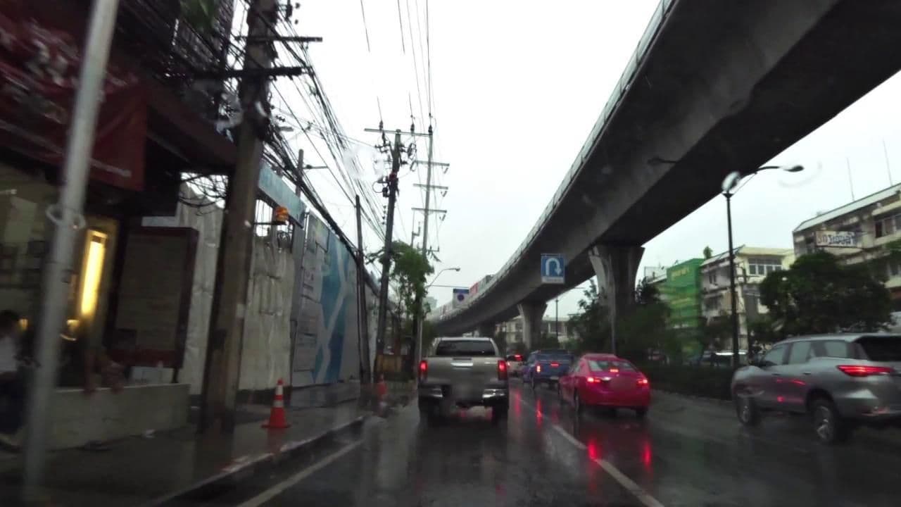 Street view near Ramada Plaza by Wyndham Bangkok Sukhumvit 48, Phra Khanong — © toffy (CC BY-SA · Mapillary)