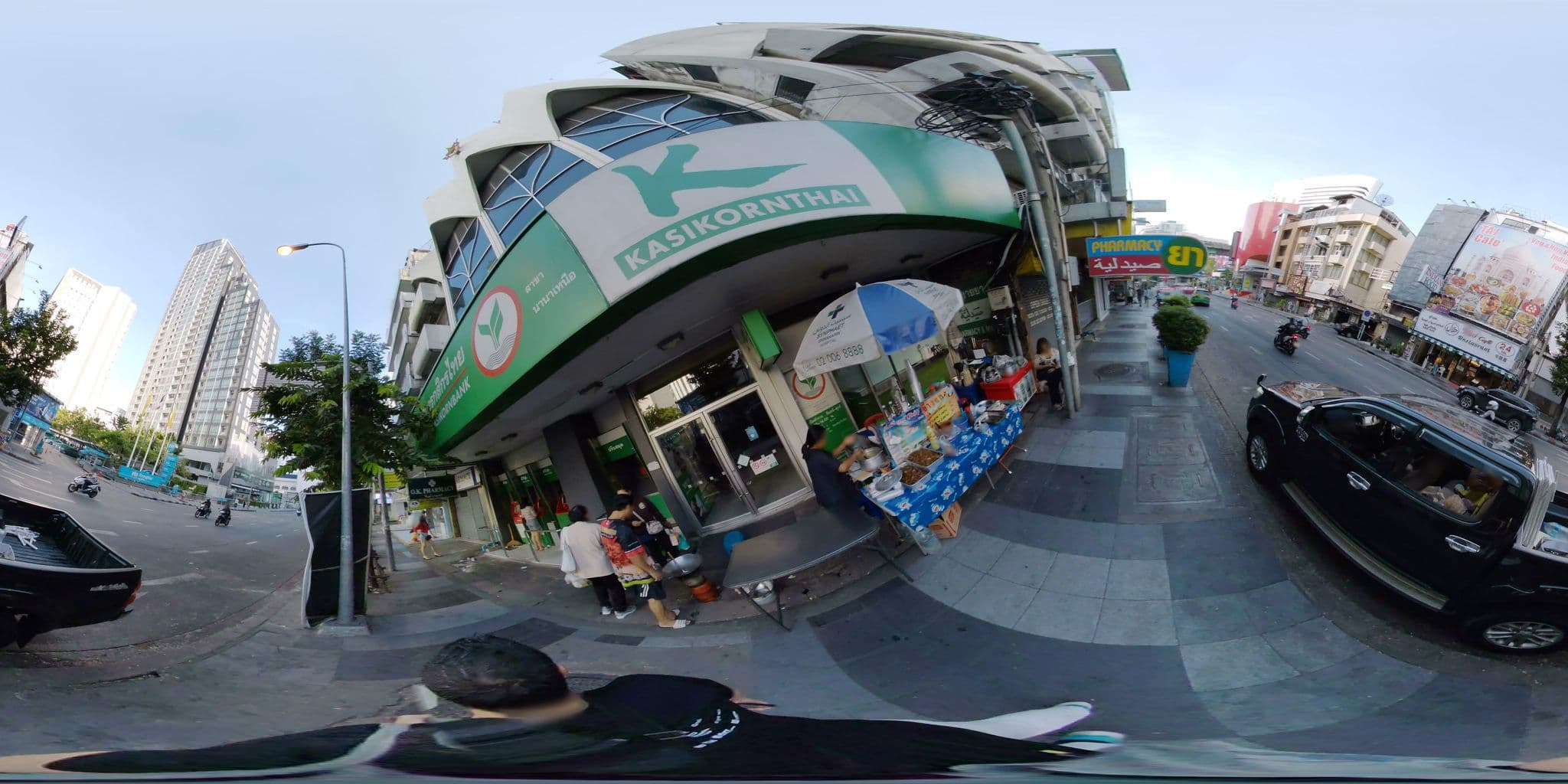 Street view near Grand Lucky, Makkasan