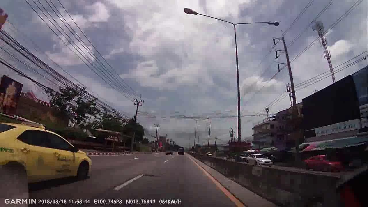 Street view near Siam Villa Suvarnabhumi, Latkrabang — © noonishere (CC BY-SA · Mapillary)