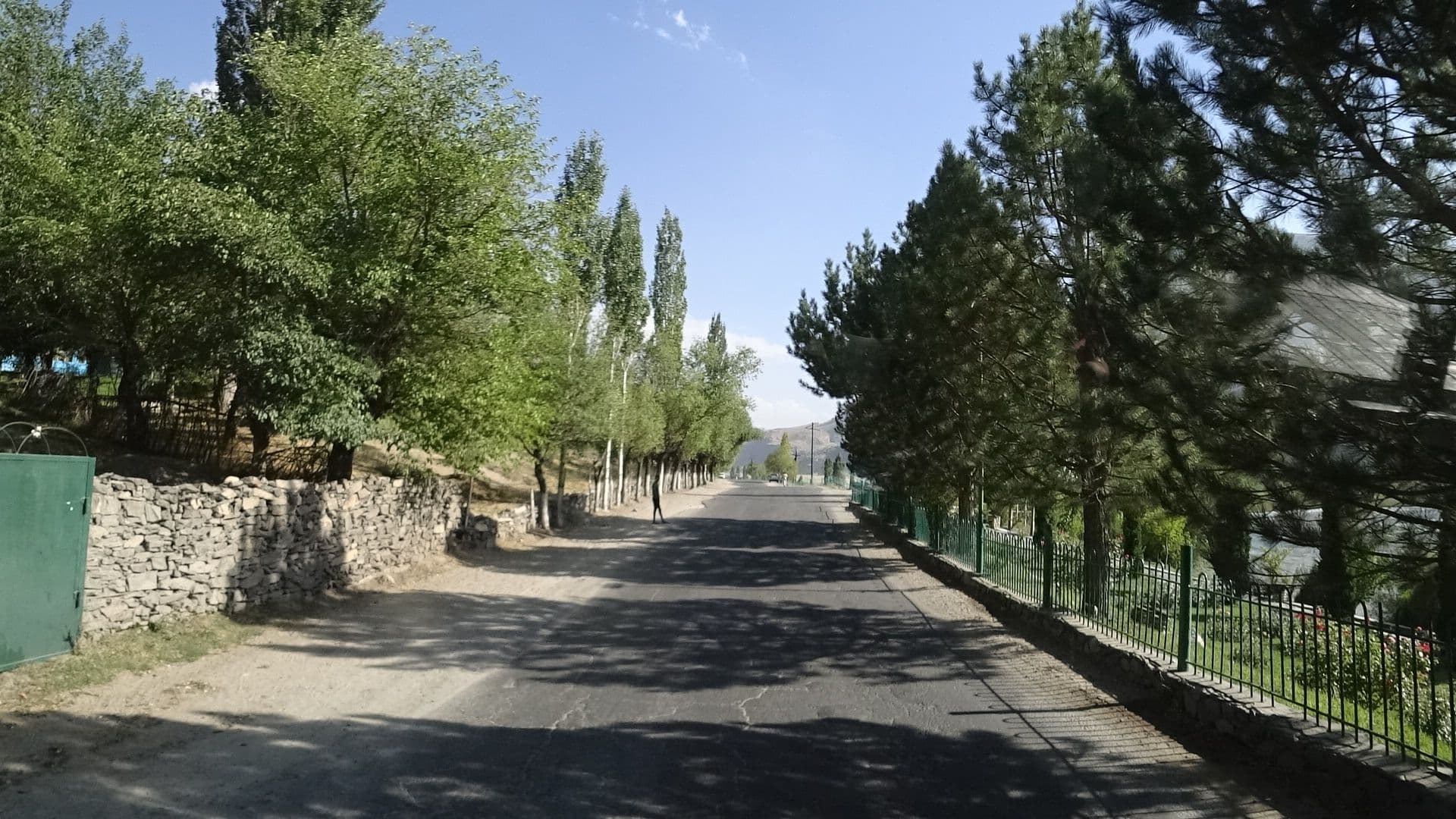Street view near Siren, Khorugh — © vbombaerts (CC BY-SA · Mapillary)