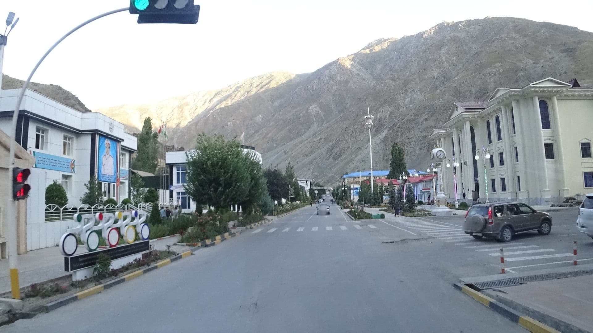 Street view near Karon Palace Hotel, Qalaikhumb — © vbombaerts (CC BY-SA · Mapillary)