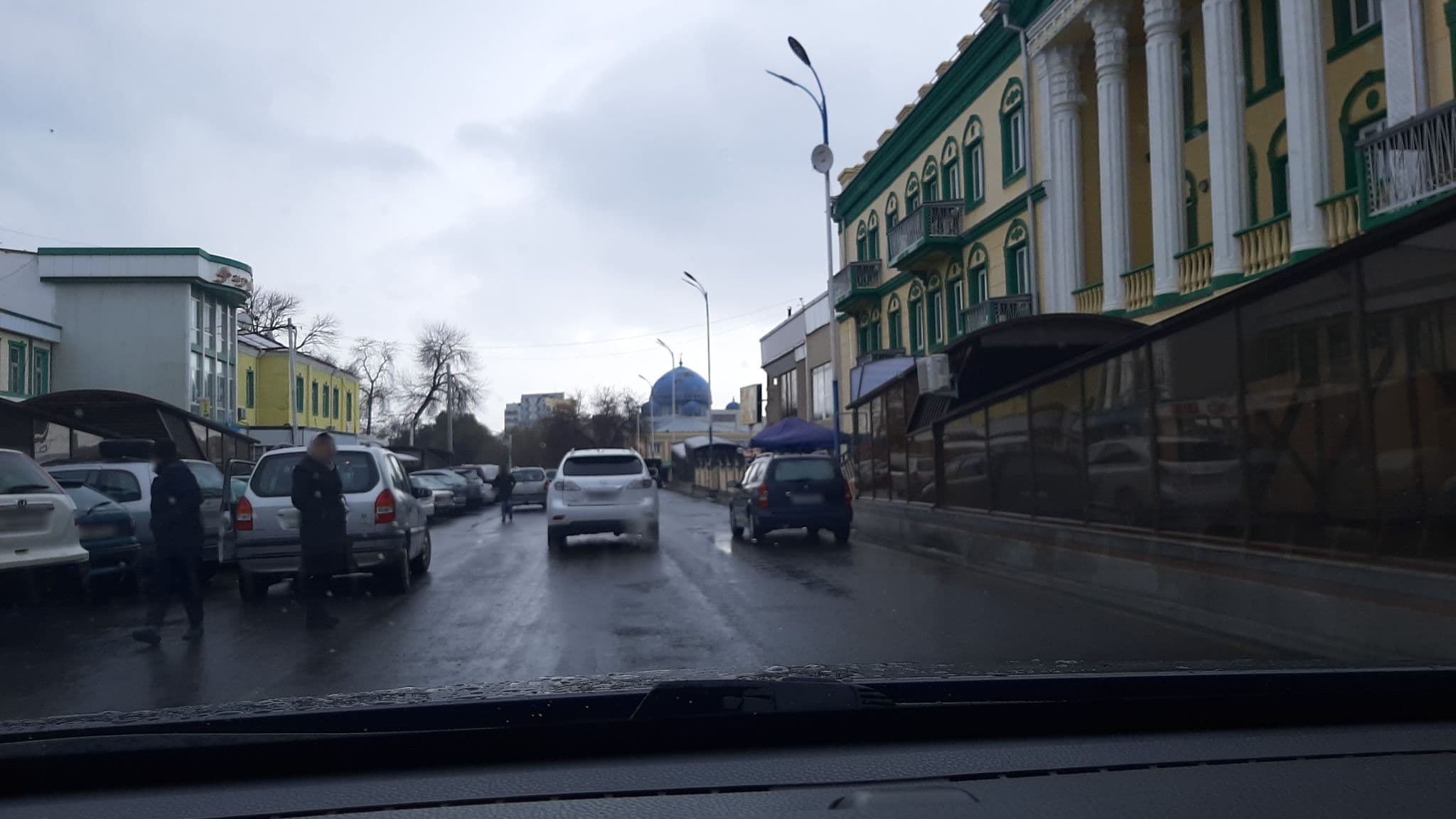 Street view near Hotel Shark (very cheap), Khujand — © krah (CC BY-SA · Mapillary)