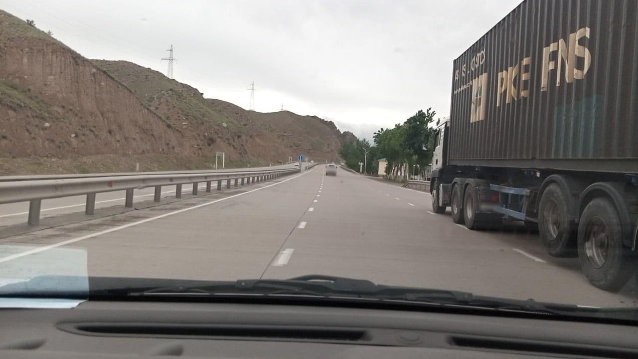 Street view near Azamhon dam olish maskani, Shaydon — © sirojiddin520 (CC BY-SA · Mapillary)