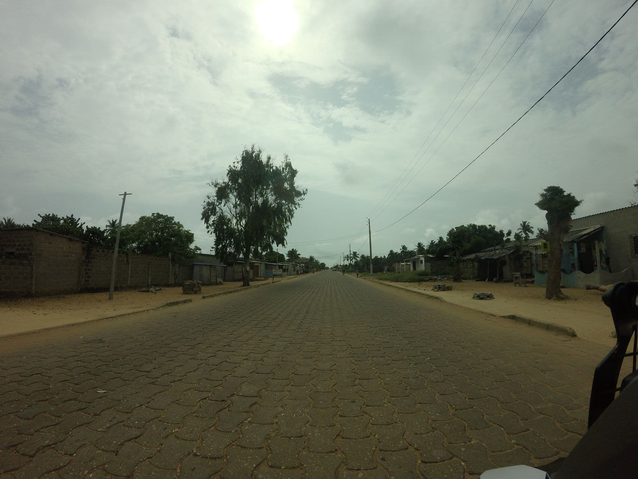 Street view near Tropical Beach Camping, Grand-Popo — © jwilbrink (CC BY-SA · Mapillary)