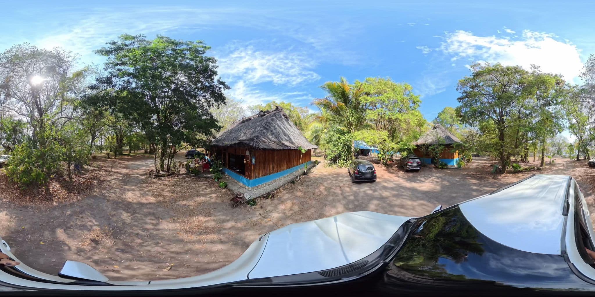 Street view near Lakumorre Guesthouse Beach Bungalows, Tutuala — © kahbeng (CC BY-SA · Mapillary)