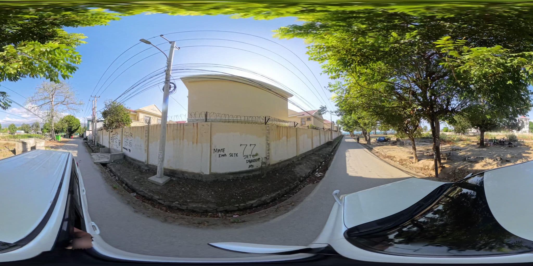 Street view near apartemen no 12, Dili — © kahbeng (CC BY-SA · Mapillary)