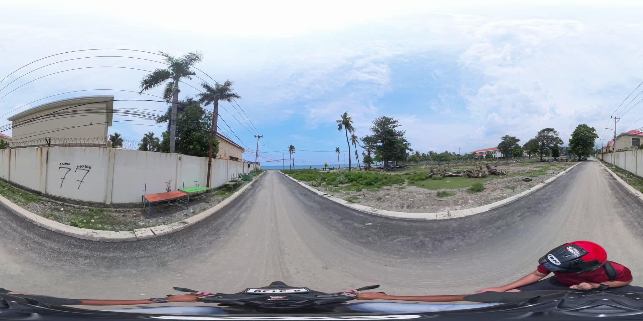 Street view near Photo;apartemen no 18, Dili — © kahbeng (CC BY-SA · Mapillary)