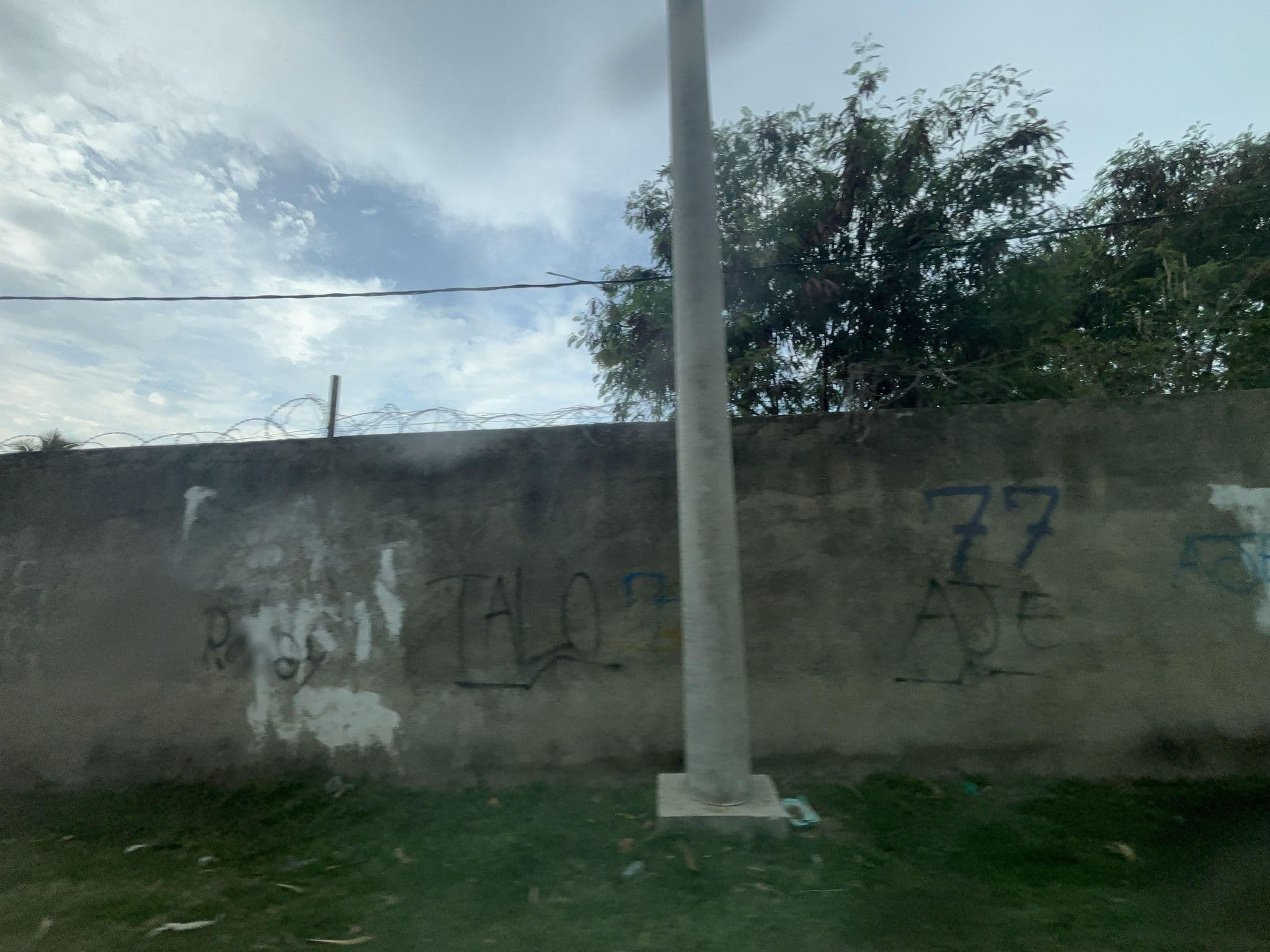 Street view near Hotel Malinamoc, Dili — © aztreyes (CC BY-SA · Mapillary)