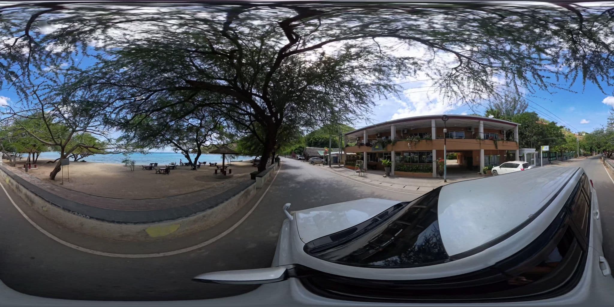 Street view near Beach Side hotel, Dili — © kahbeng (CC BY-SA · Mapillary)