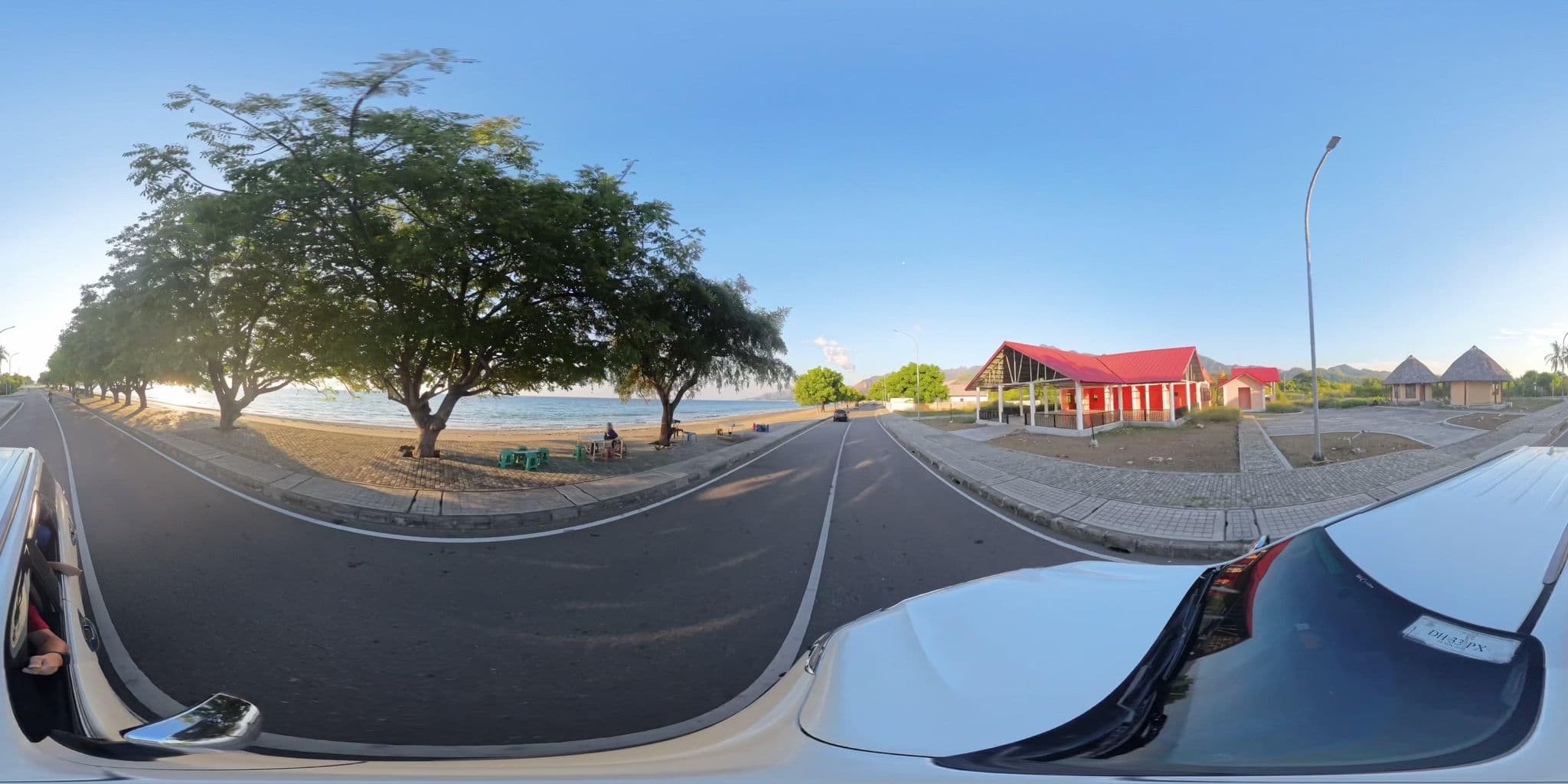 Street view near Hotel Lifau, Pante Makasar — © kahbeng (CC BY-SA · Mapillary)