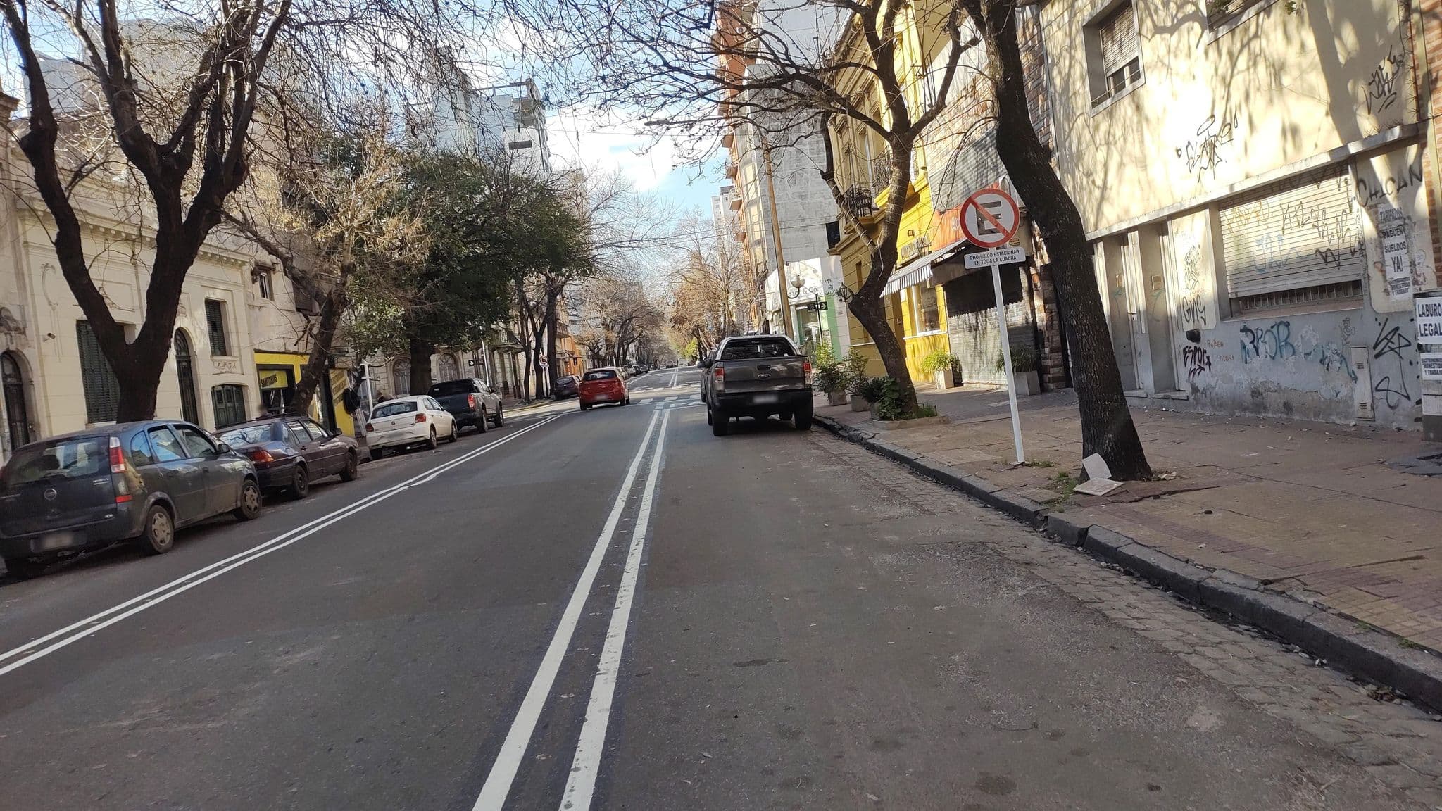 Street view near Hotel Del Sol, La Plata — © nicfer (CC BY-SA · Mapillary)