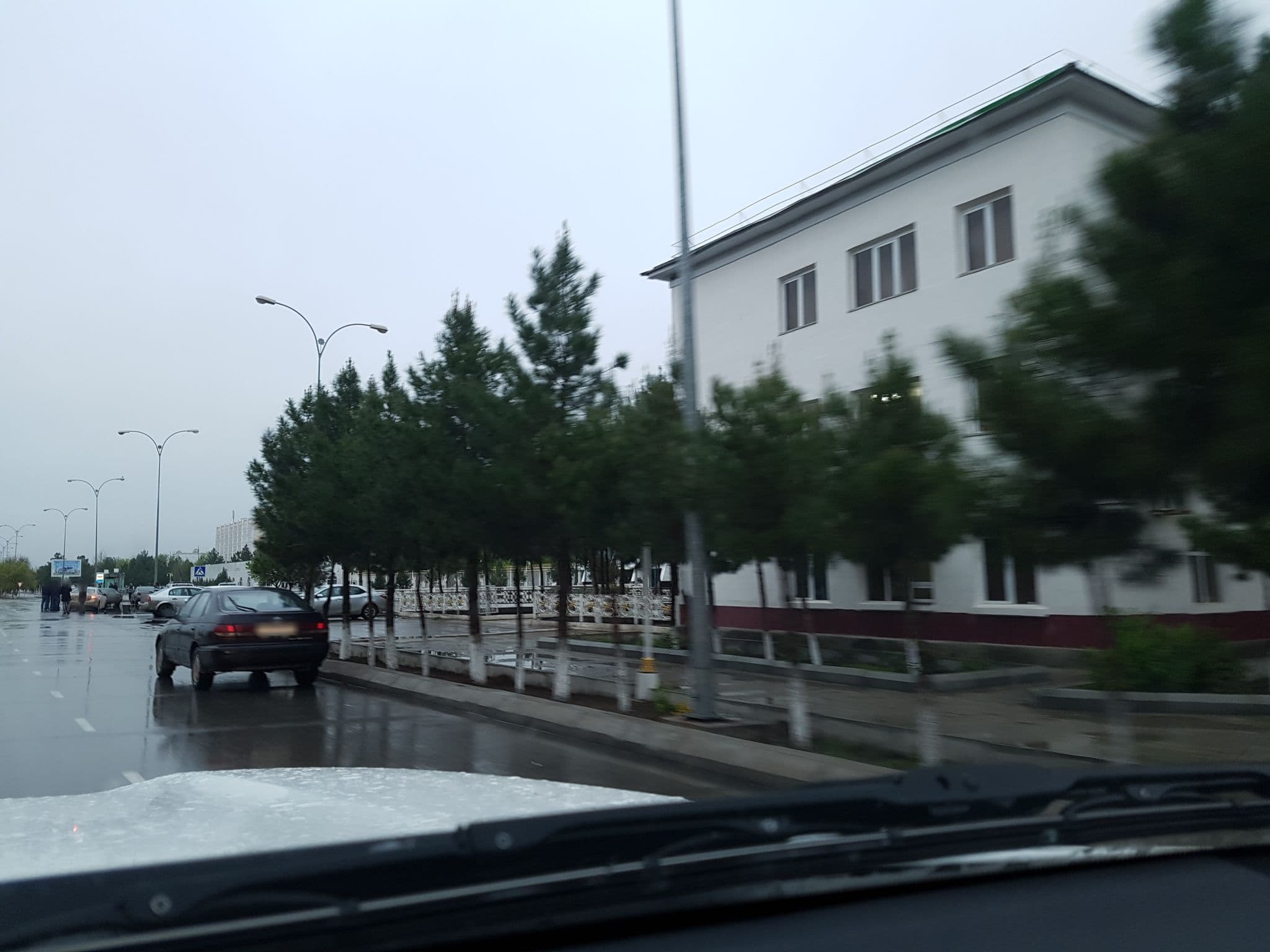 Street view near Amyderýa Myhmanhanasy, Türkmenabat — © apmwa (CC BY-SA · Mapillary)