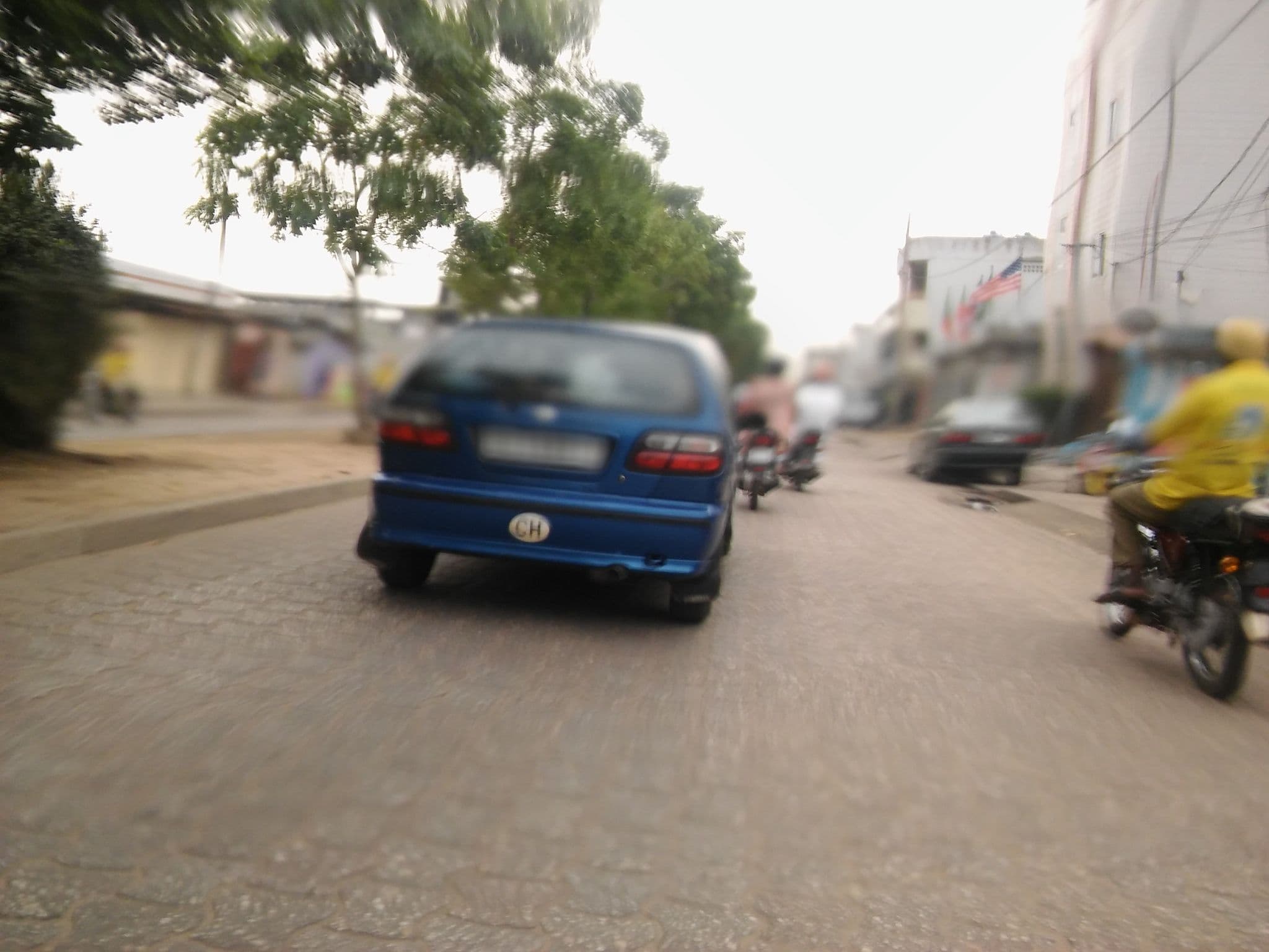 Street view near Résidence Jeanne d'Arc, Godomè — © saliousoft (CC BY-SA · Mapillary)