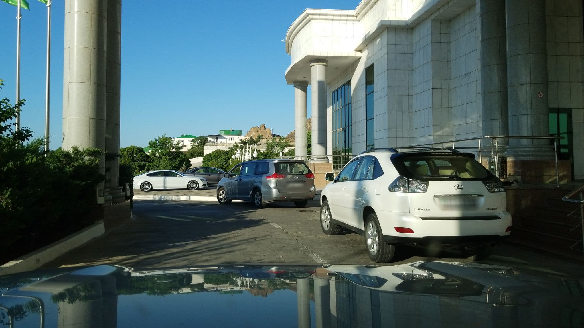 Street view near Çarlak Oteli, Türkmenbaşy — © whetto (CC BY-SA · Mapillary)