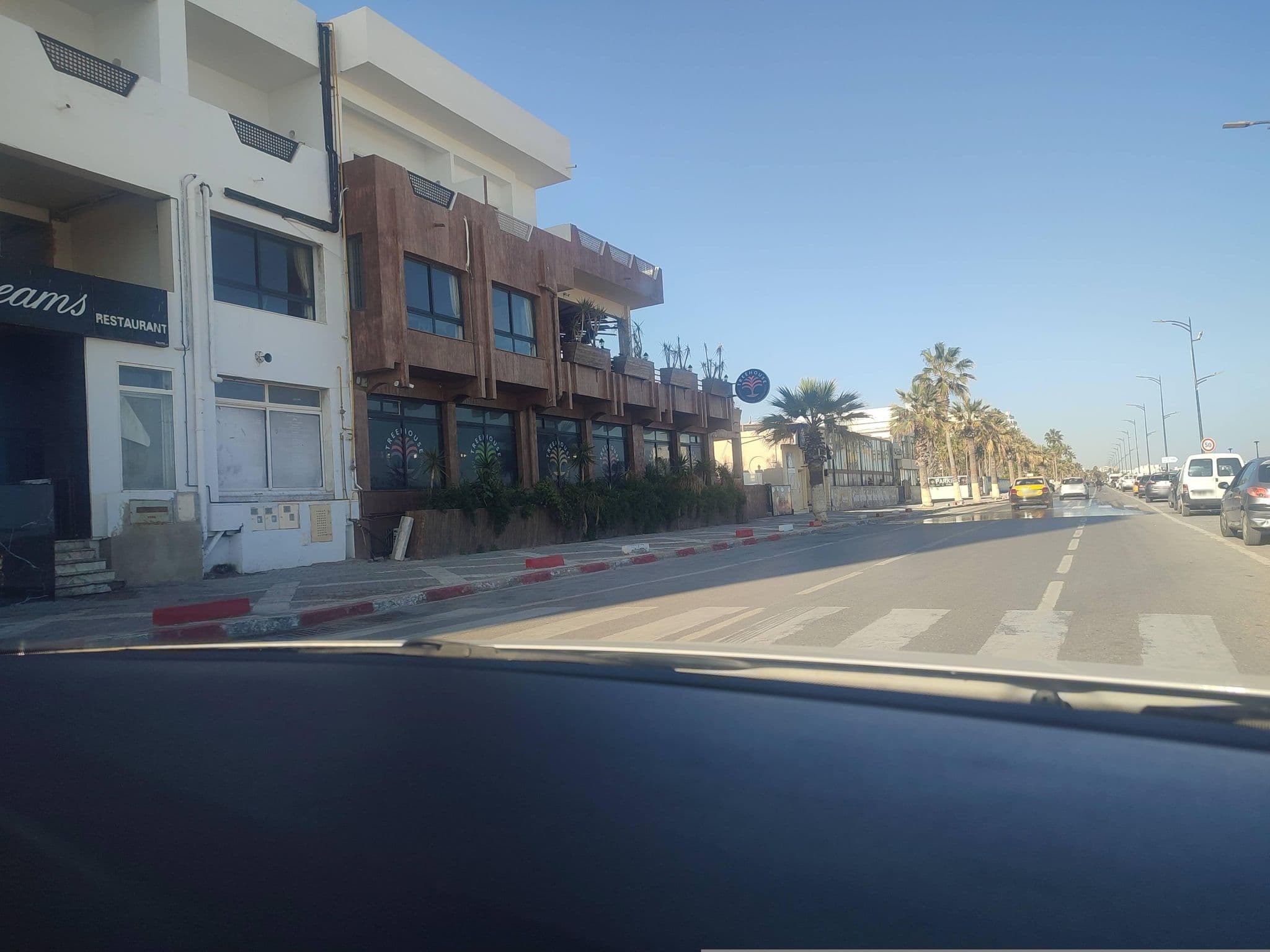 Street view near Résidence Boujaafar, Sousse — © YahmadiMed (CC BY-SA · Mapillary)