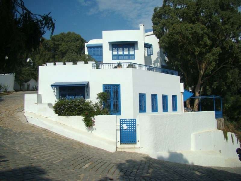 Street view near La Villa Bleue, Sidi Bou Said — © maras68 (CC BY-SA · Mapillary)