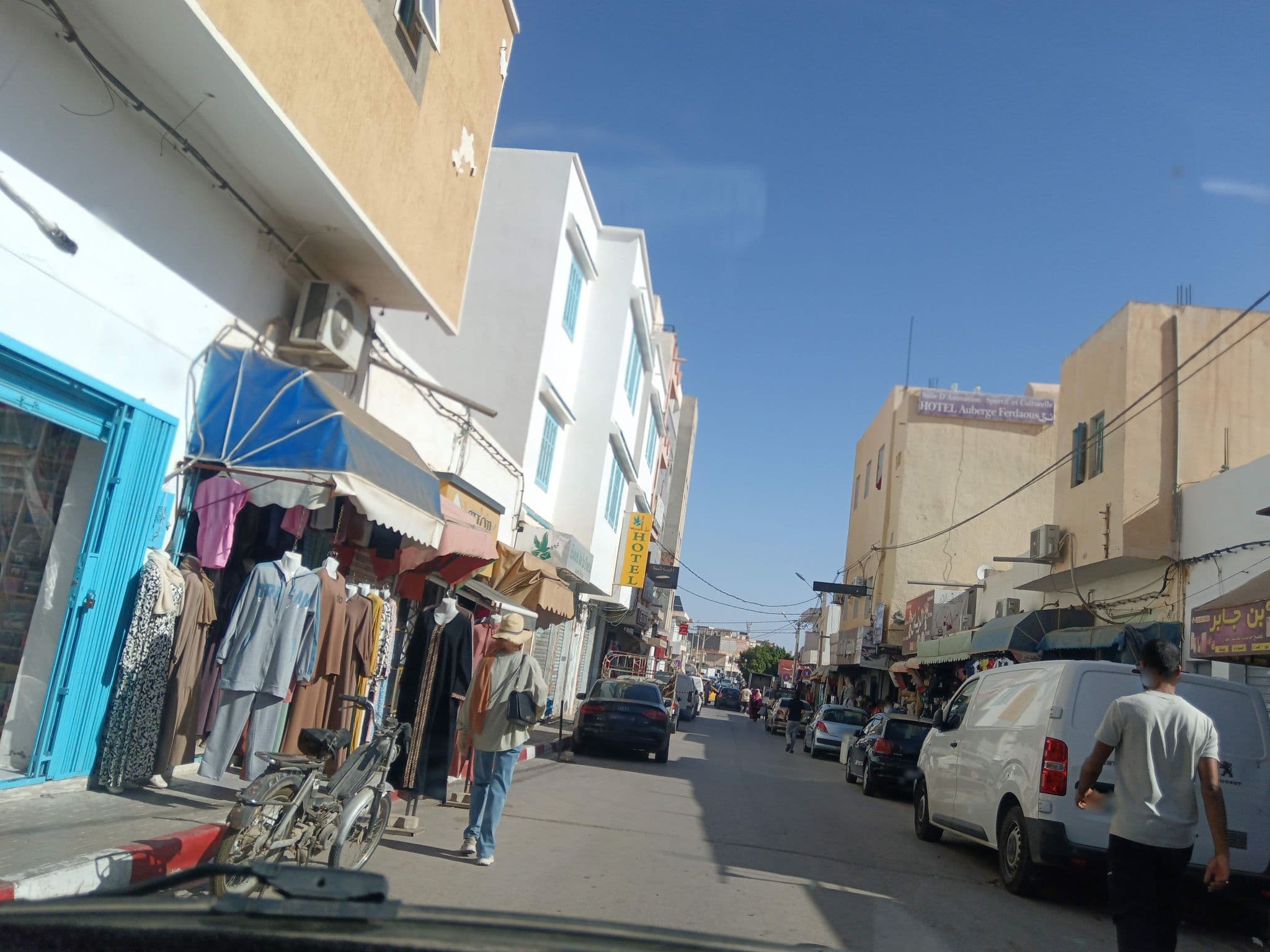 Street view near hotel de la poste, Tataouine — © slaheddinefateh (CC BY-SA · Mapillary)