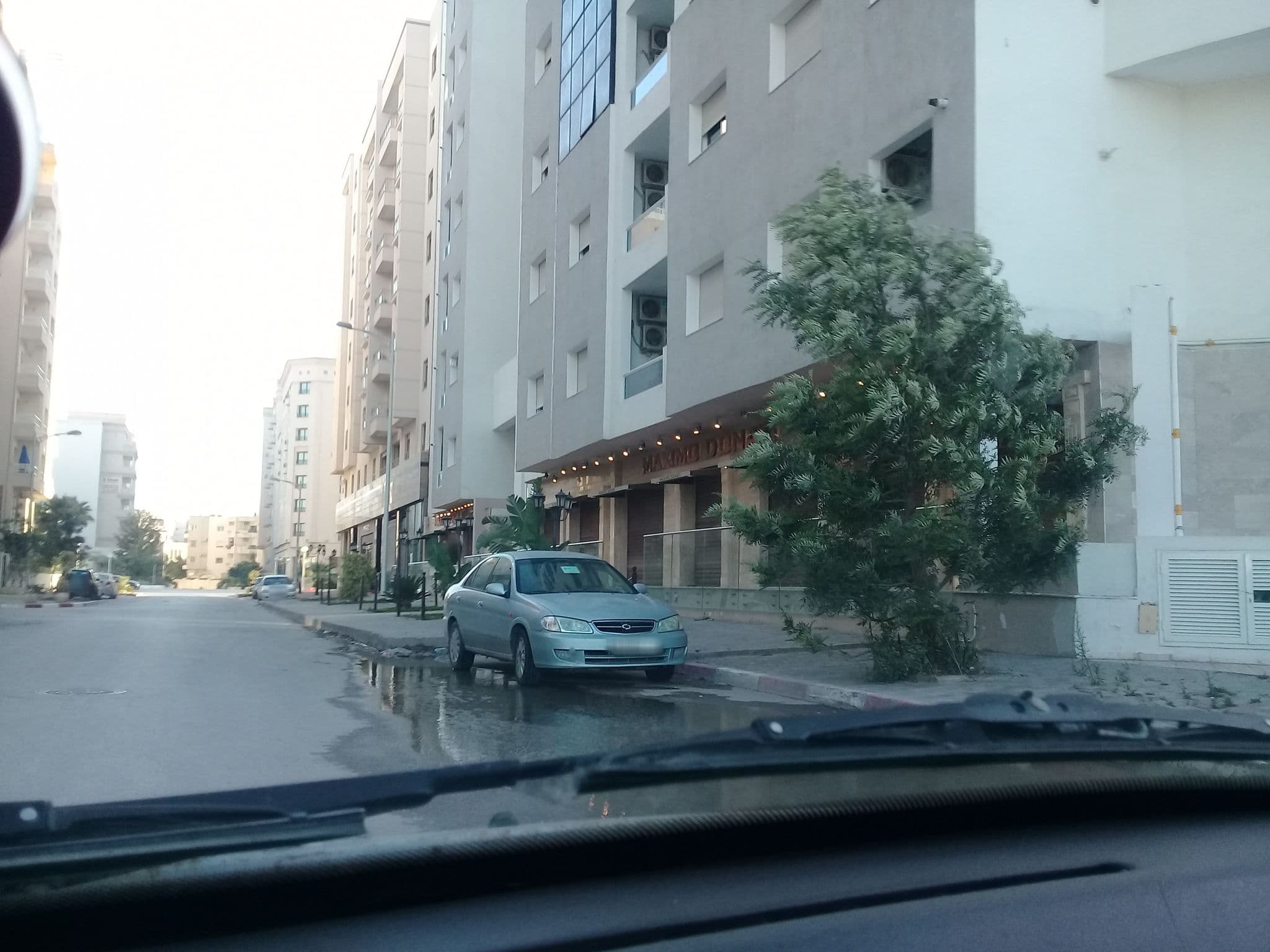 Street view near My Appartment, Le Kram — © graphicom (CC BY-SA · Mapillary)