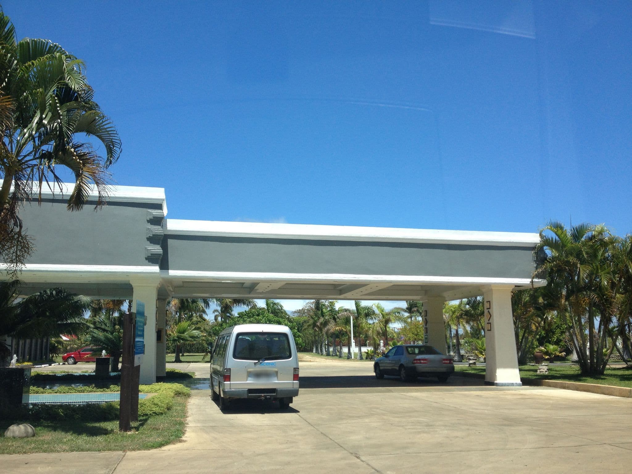 Street view near Scenic Hotel Tonga, Fua'amotu — © horslips (CC BY-SA · Mapillary)