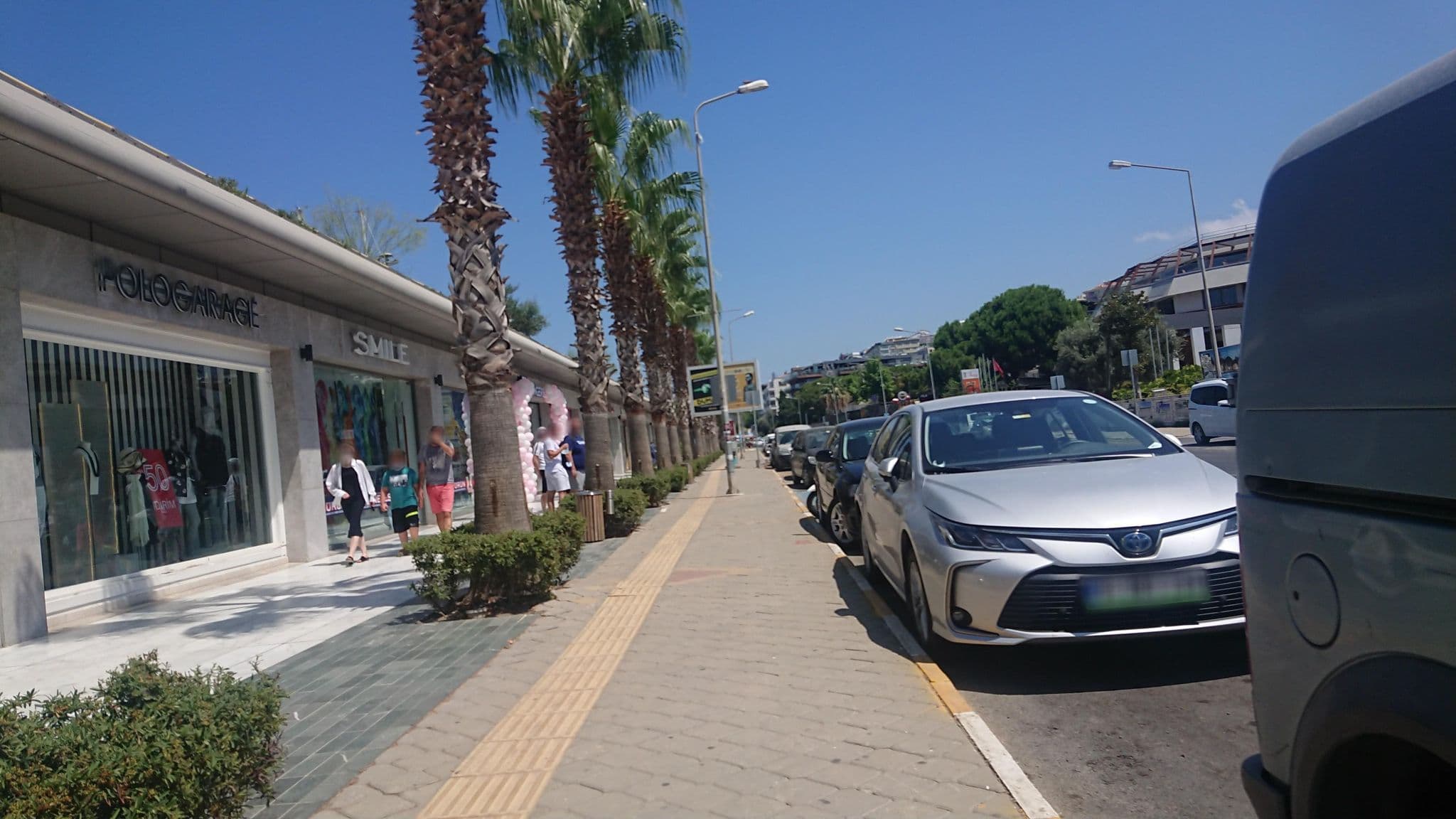 Street view near Yat Camping, Kuşadası — © kubikanber (CC BY-SA · Mapillary)